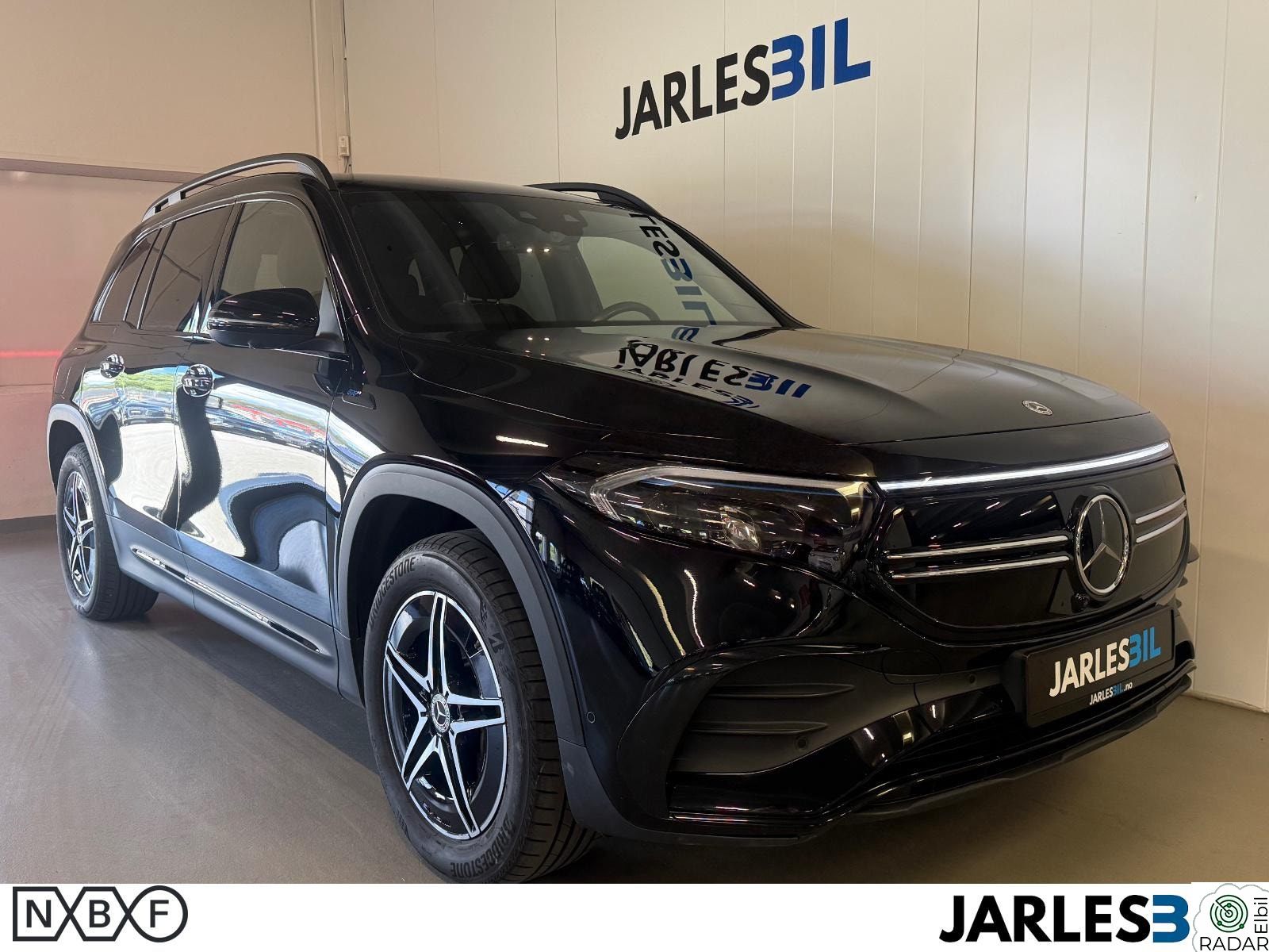 MERCEDES-BENZ EQB 300 4MATIC 300 4MATIC AMG 7-Seter /ACC/LED/360/DAB/Memory/Navi ++
