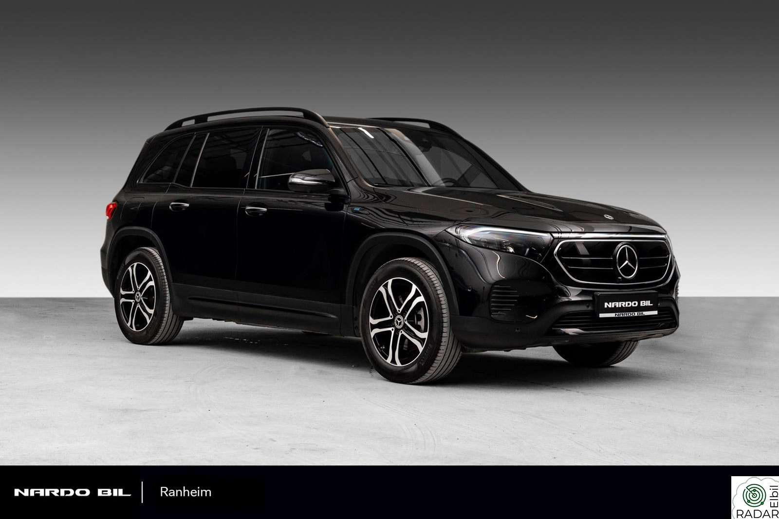 MERCEDES-BENZ EQB 300 4MATIC 360/7-seter/Ambiente/El.førersete