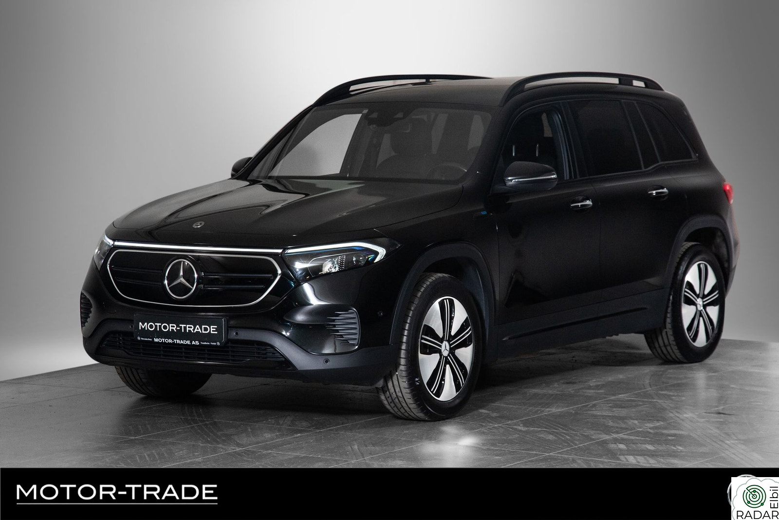 MERCEDES-BENZ EQB 300 4MATIC 4MATIC | Nattpakke | Memory | Rattvarme | Head-up |