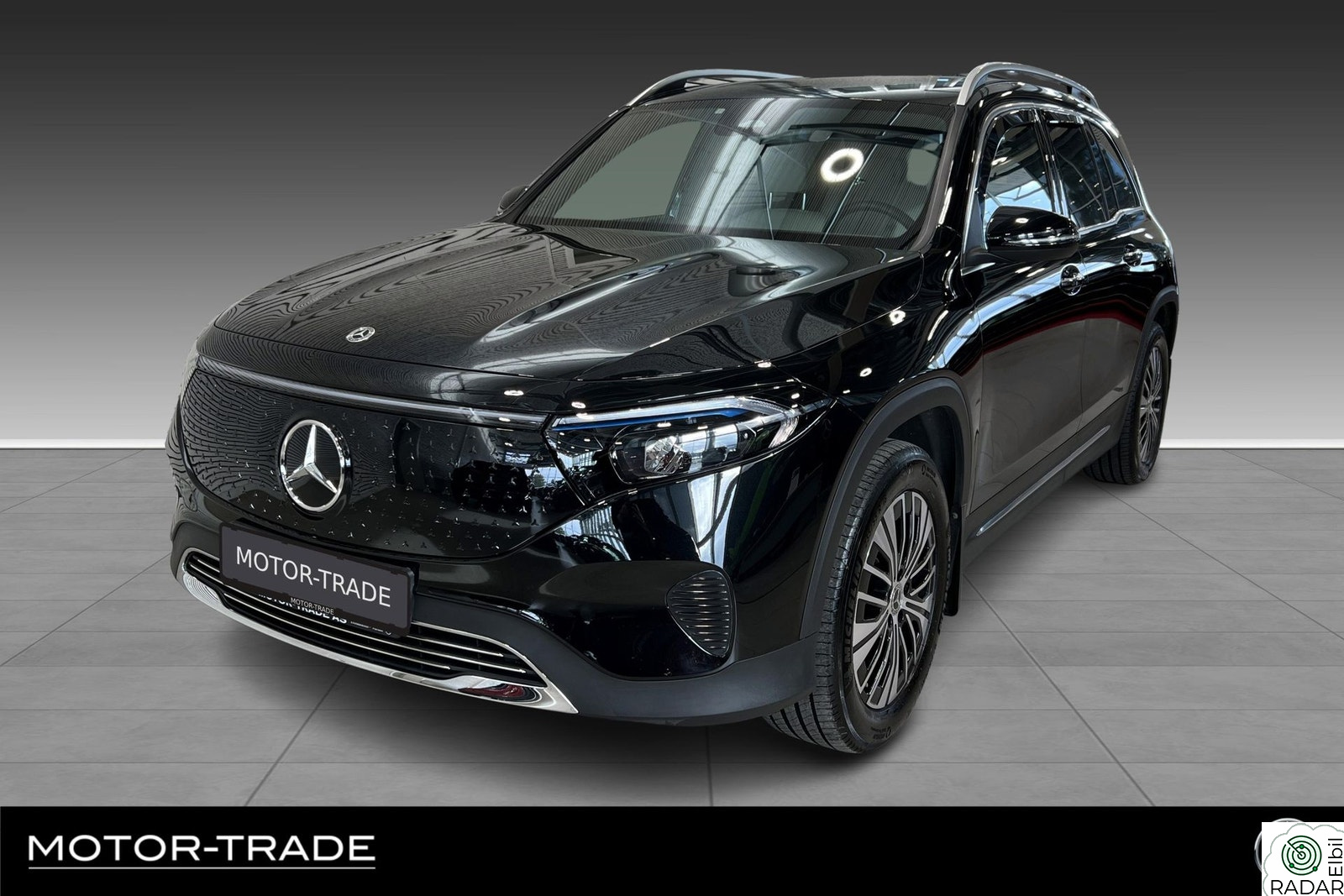 MERCEDES-BENZ EQB 300 4MATIC Lyst skinn | Memory | Distronic