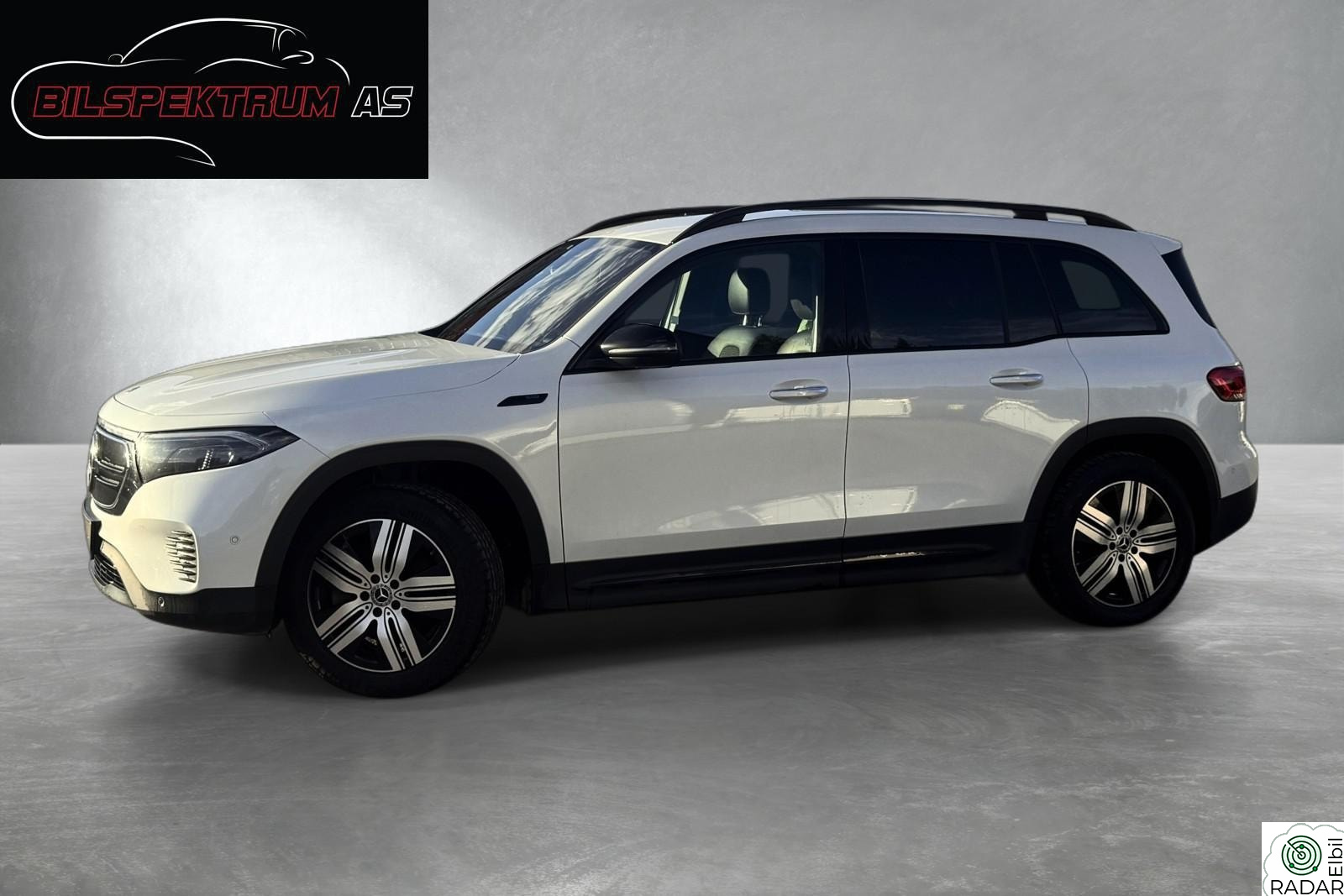 MERCEDES-BENZ EQB 300 4MATIC 4MATIC 7-Seter // Progressive, Skinn, Distronic, Ratt.V