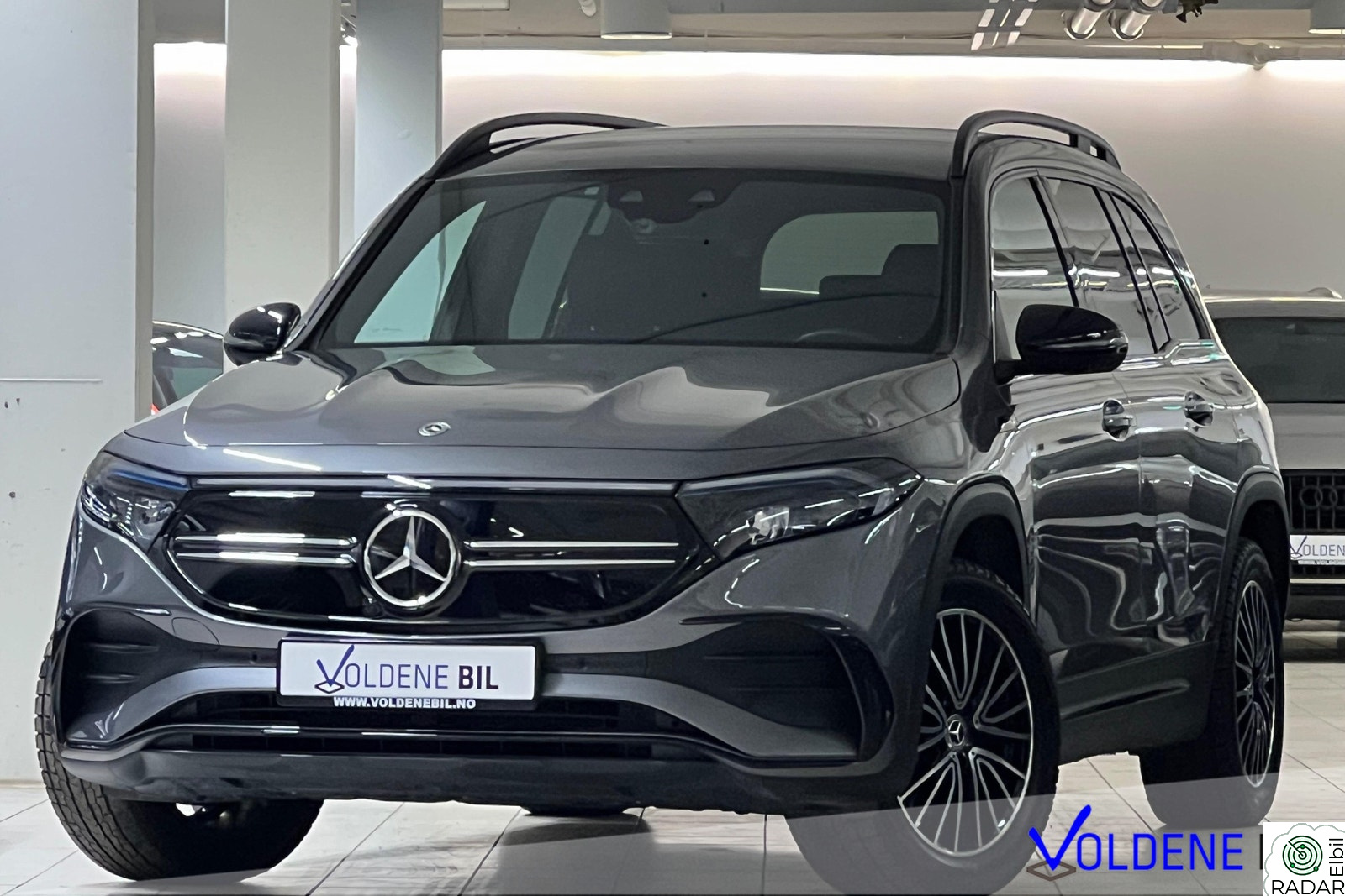 MERCEDES-BENZ EQB 300 4MATIC 300 4MATIC AMG 7s//360-AD.CRUISE-DYNAMIC SELECT-BLIS