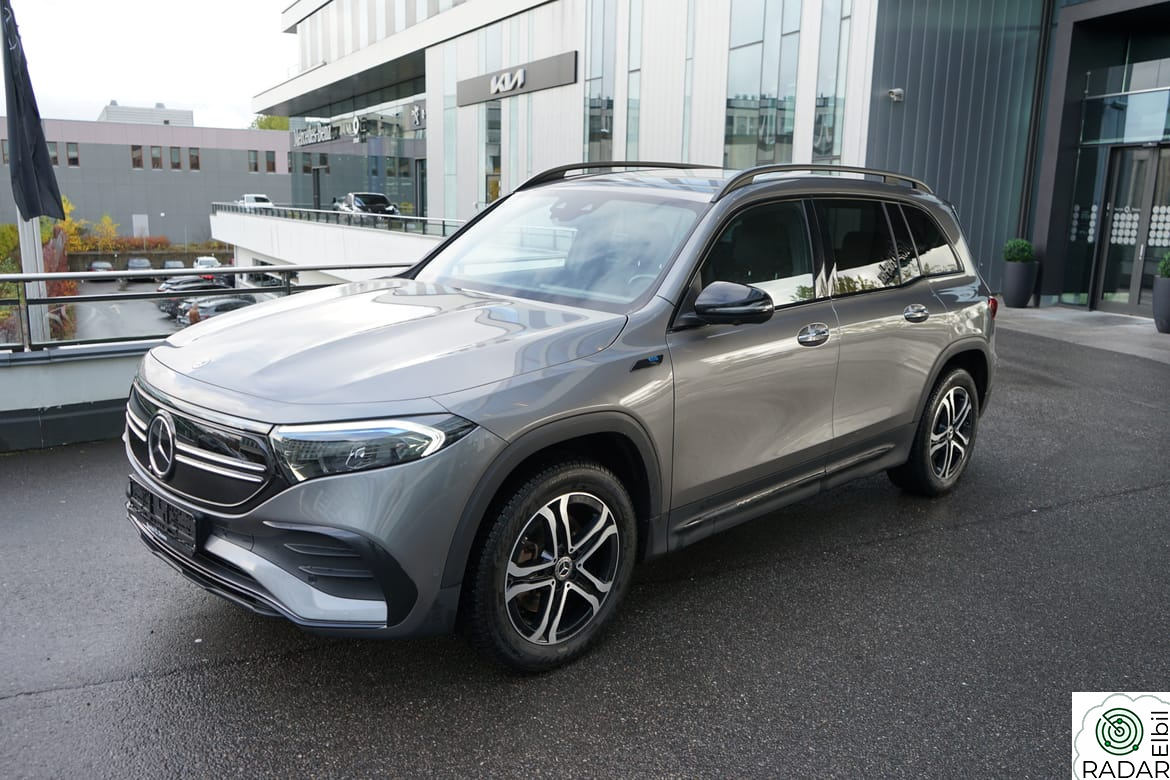 MERCEDES-BENZ EQB 300 4MATIC 300 4Matic AMG / Godt utstyrt / 7 seter