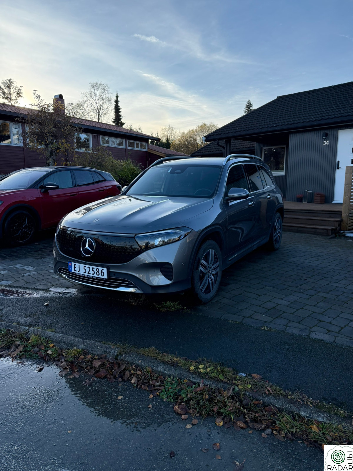 MERCEDES-BENZ EQB 300 4MATIC 300 4MATIC Special Edition Plus (K)