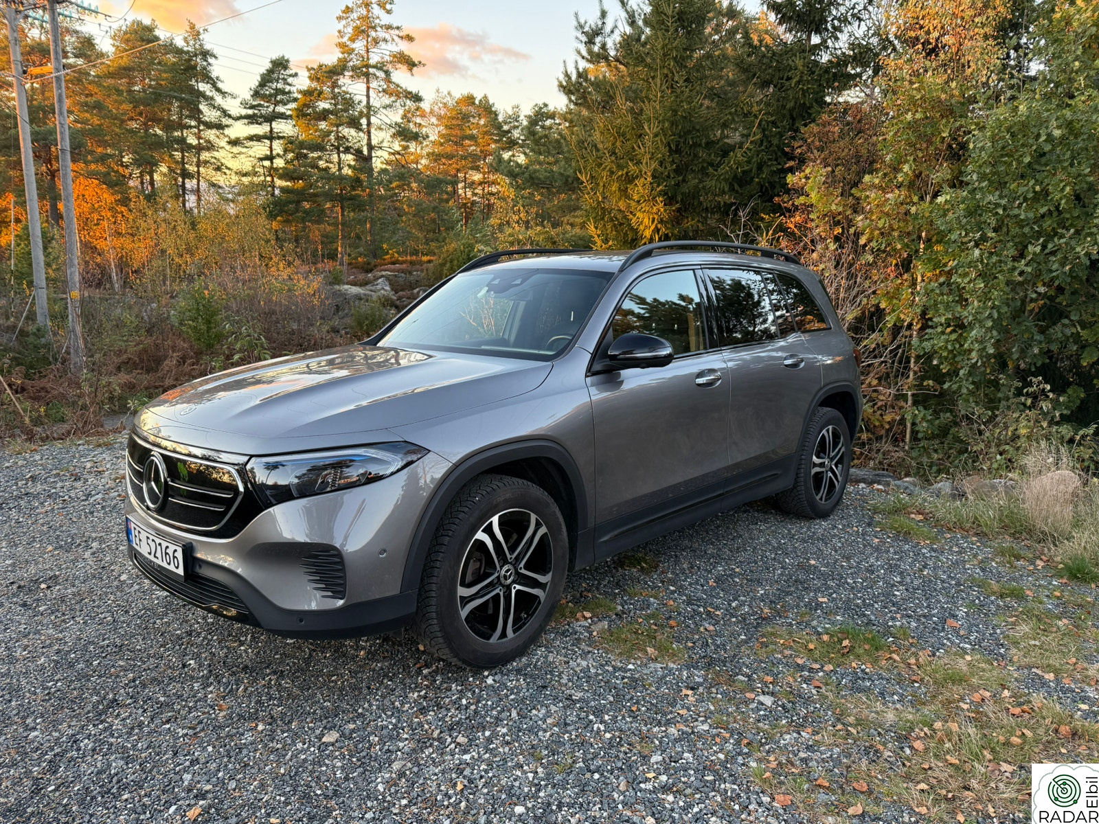 MERCEDES-BENZ EQB 300 4MATIC 300 4MATIC Advanced Plus 7-s