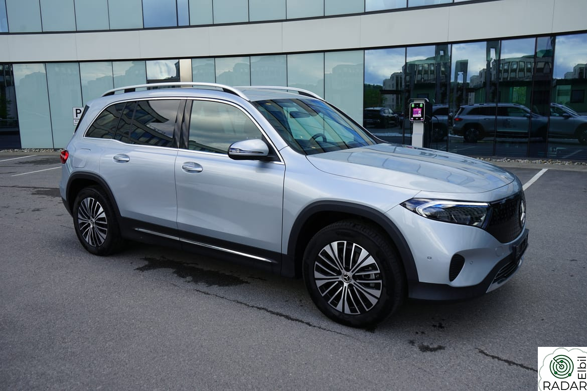 MERCEDES-BENZ EQB 300 4MATIC EQB 300 4Matic Special edition plus / Velutstyrt !