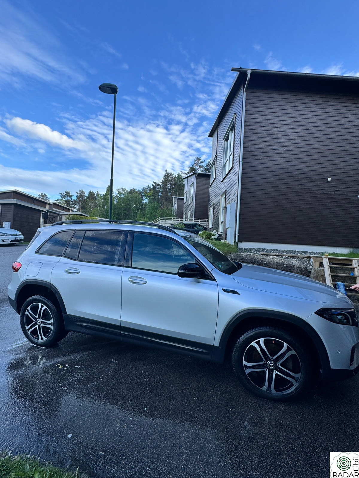 MERCEDES-BENZ EQB 300 4MATIC 300 4MATIC