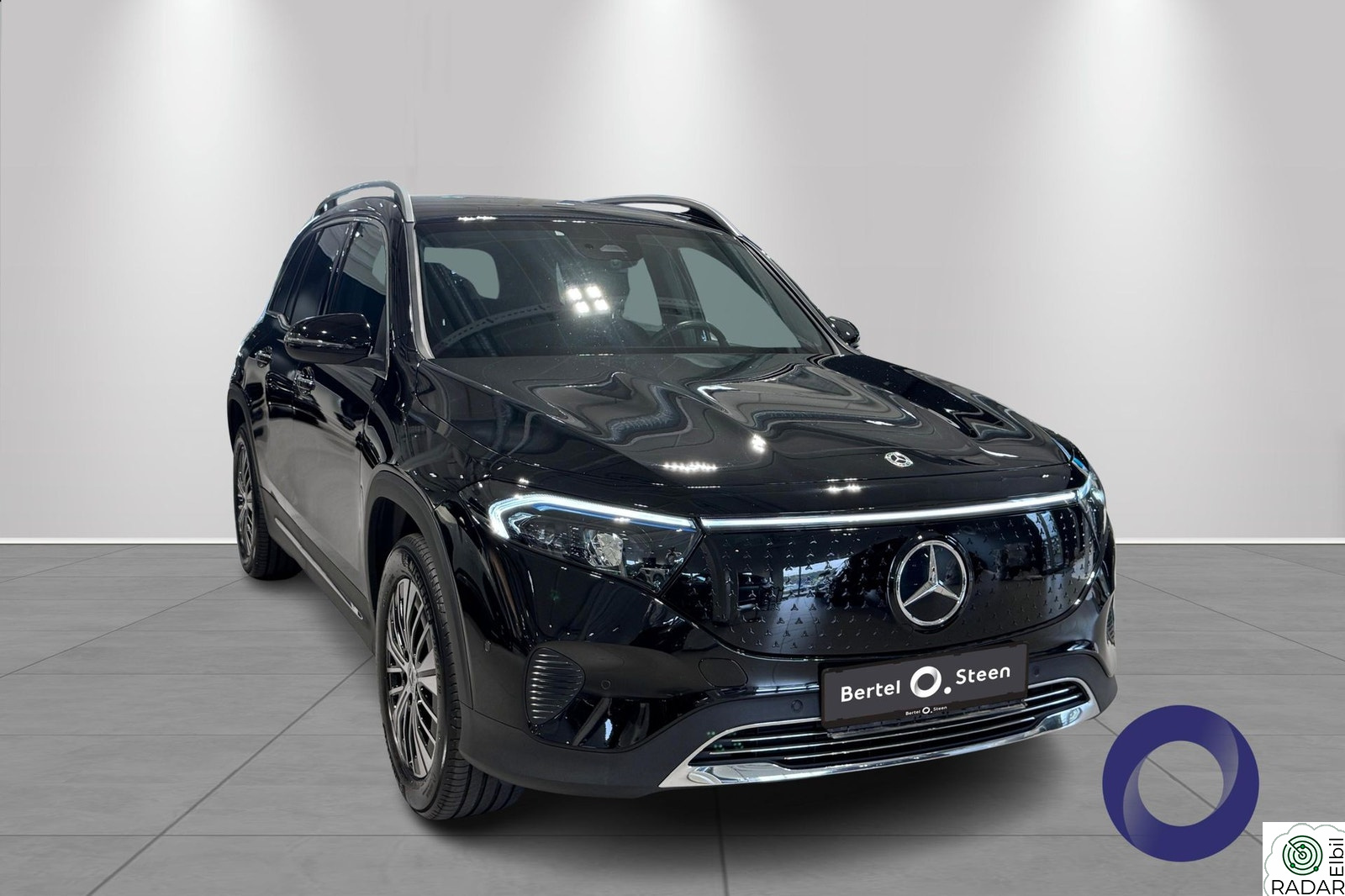 MERCEDES-BENZ EQB 300 4MATIC Progressive Line / ADAPTIV CRUISE / GODT UTSTYRT! /