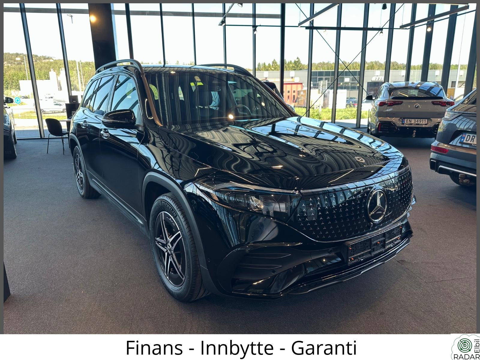 MERCEDES-BENZ EQB 300 4MATIC 300 AMG 4MATIC/ Premium/ Burmester/ Distronic/ HUD/+++