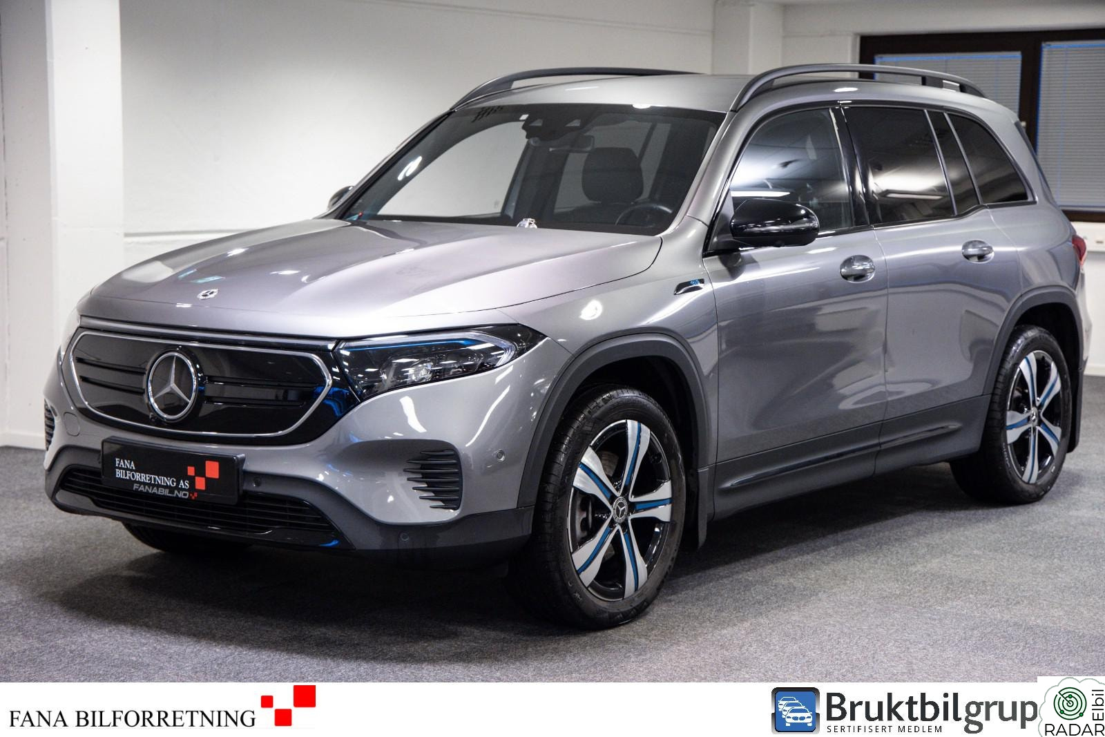 MERCEDES-BENZ EQB 300 4MATIC 300 4MATIC VÆR MED I TREKNING AV 100 000 KR!