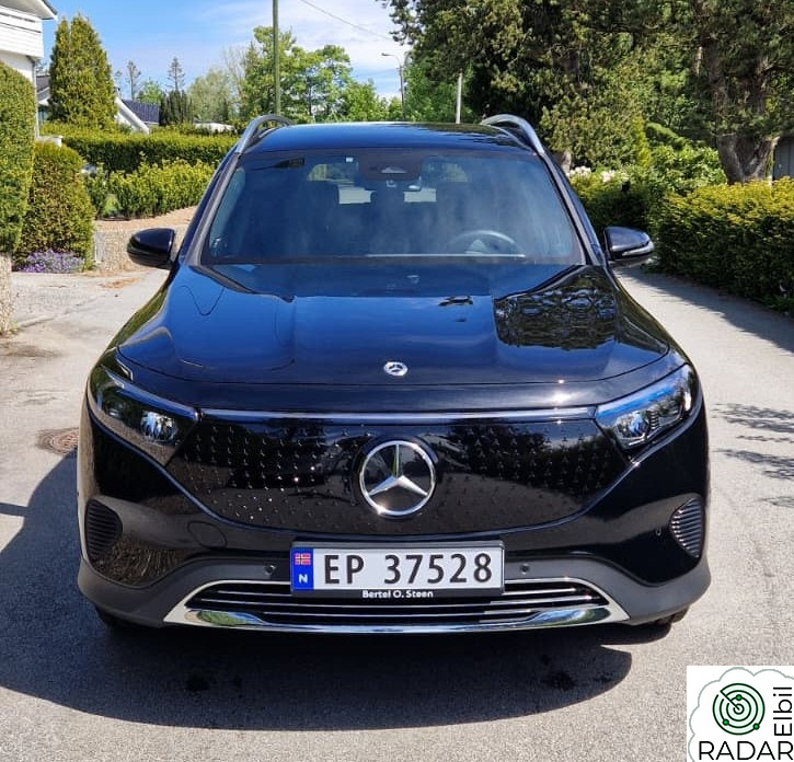 MERCEDES-BENZ EQB 300 4MATIC 300 4MATIC Special Edition Plus / Hengerfeste