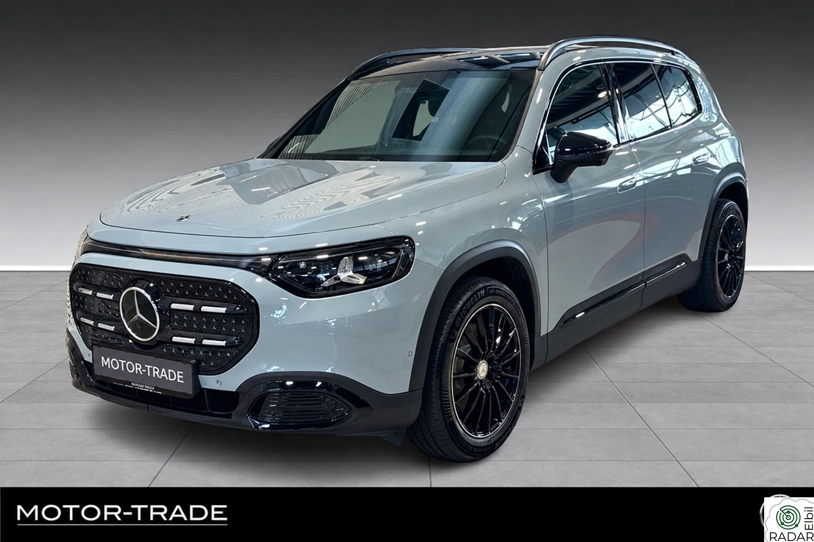 MERCEDES-BENZ GLB 350 4MATIC Memory | Burmester | Krok | Frunk | 7-seter |