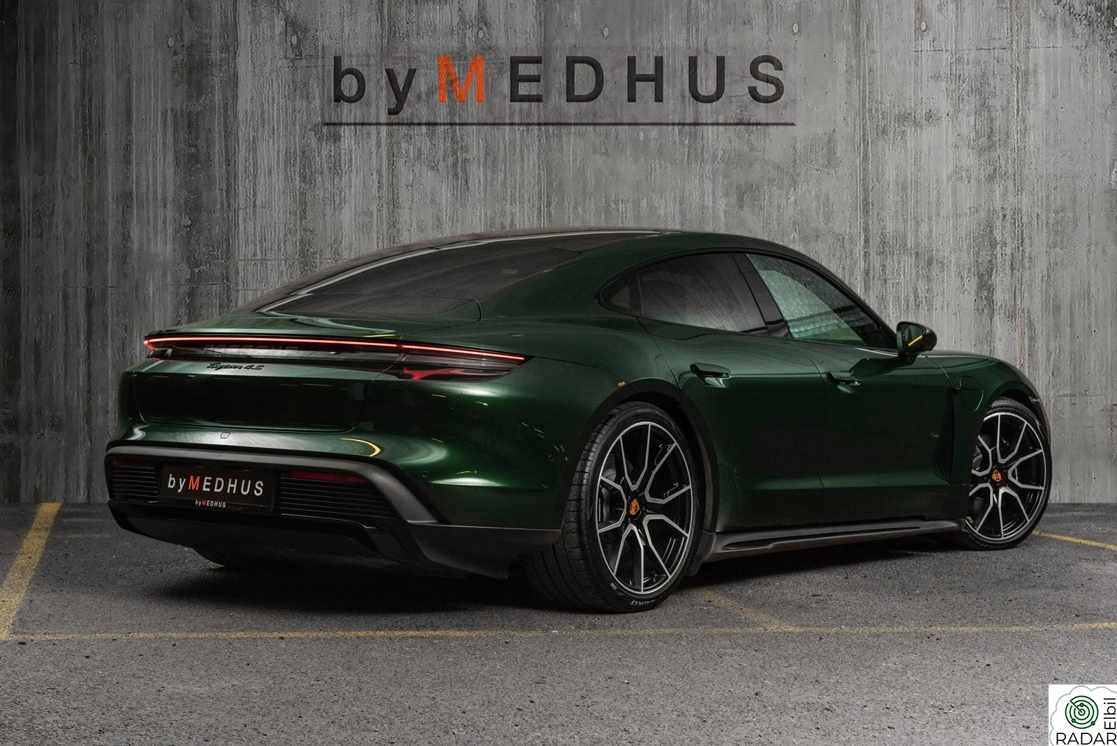 PORSCHE Taycan 4S 598hk - PBP - R-Axle - HD Matrix - Pano - SportDesign++