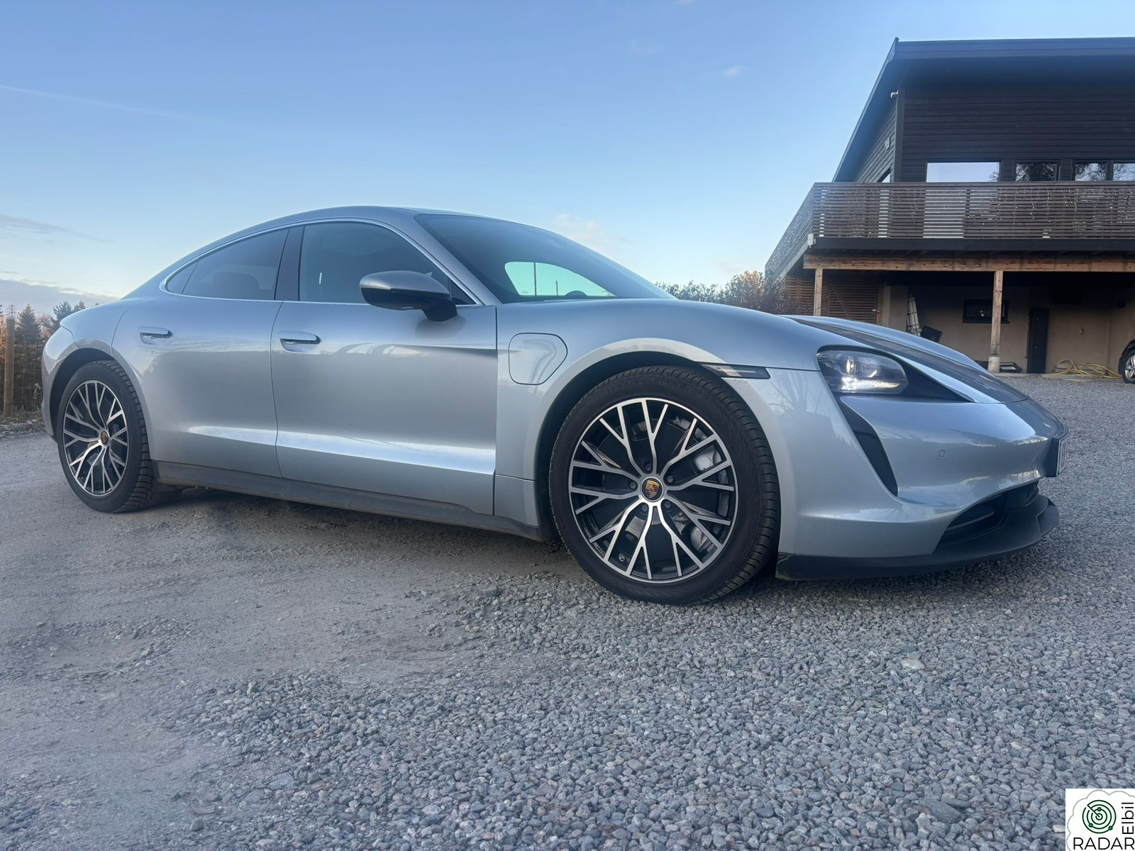 PORSCHE Taycan 4S 4S 530hk / Skinn / ACC / Luftfjæring / BOSE / Norsk ++