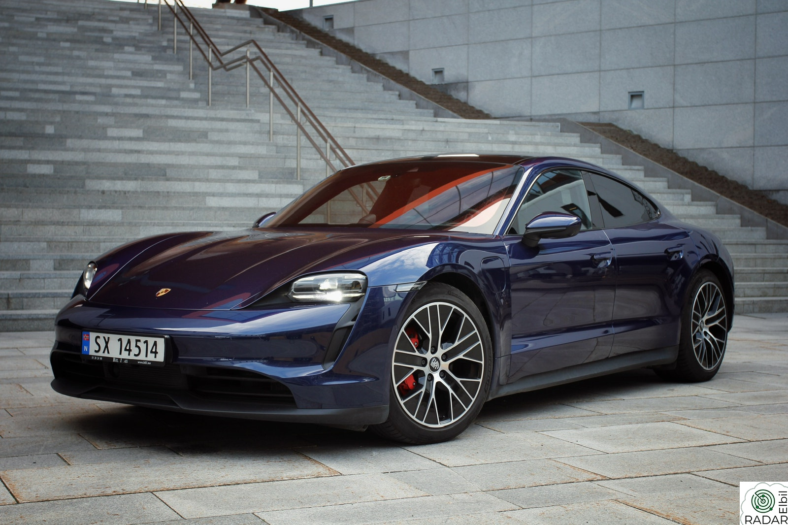PORSCHE Taycan 4S 4S PBP/PAW/CHRONO/BOSE/R-AXL/PANO/18-V
