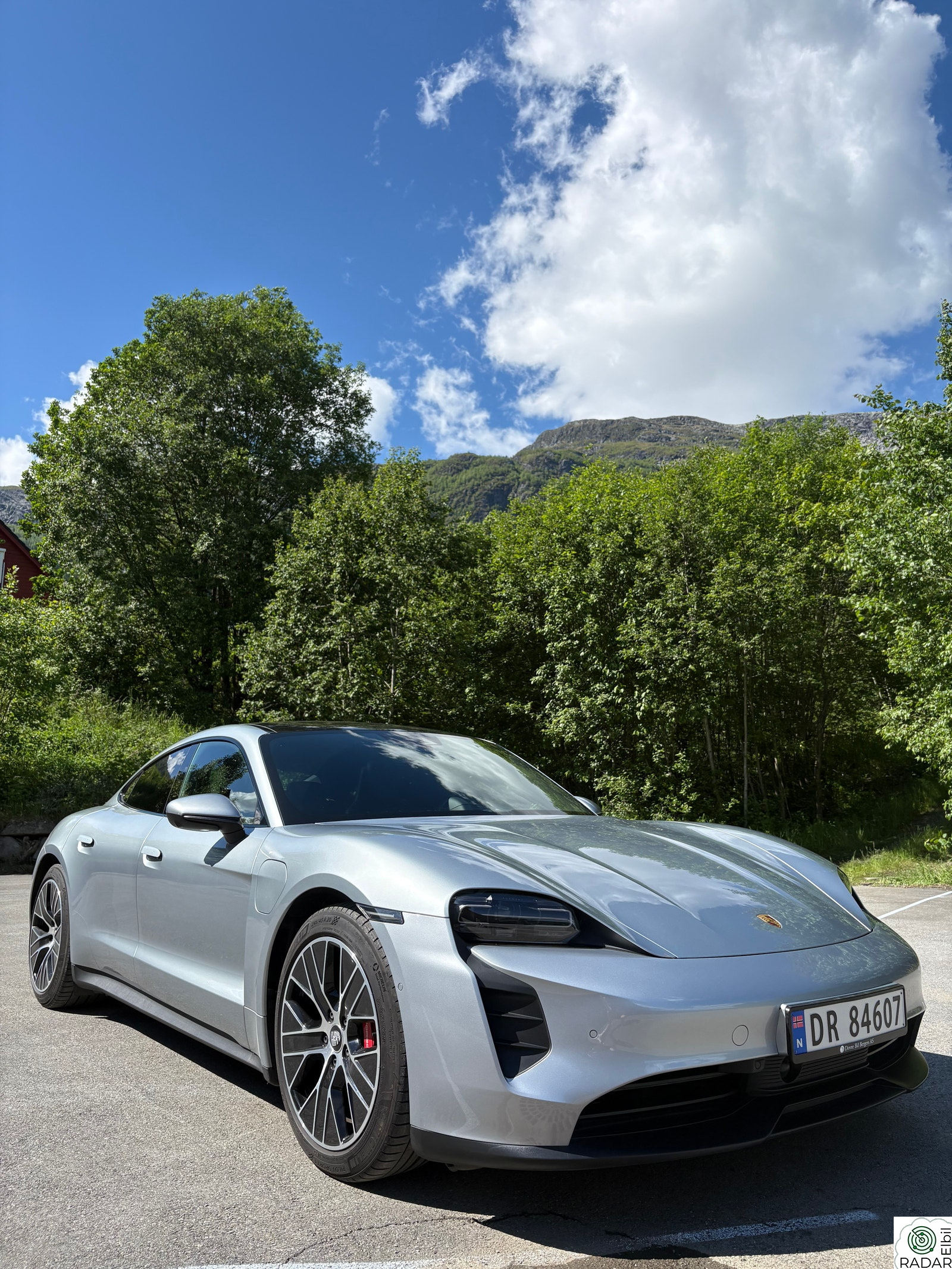 PORSCHE Taycan 4S 4S Performance SportChro med 571hk