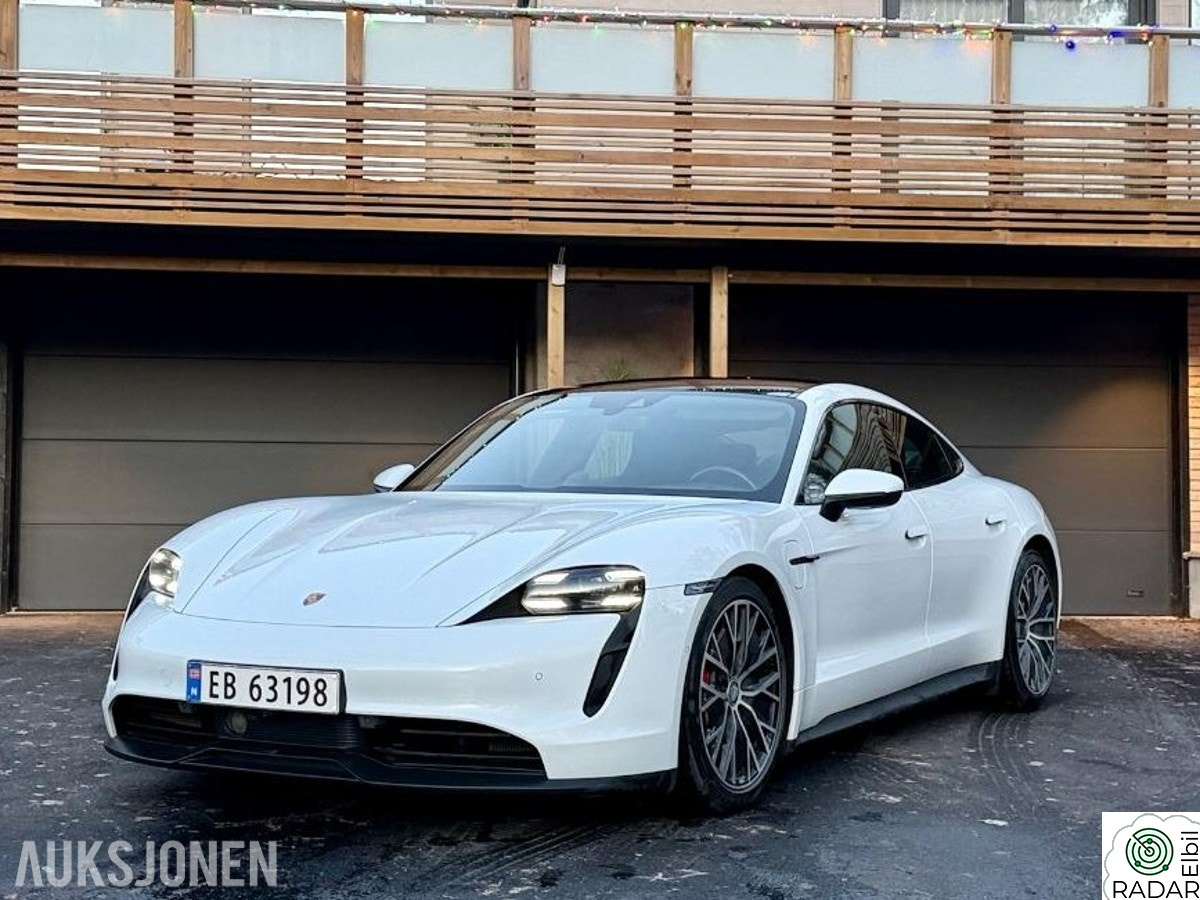 PORSCHE Taycan 4S 4S PBP 571HK PAW-2027 / Nytt Batteri / Burmester / Mass