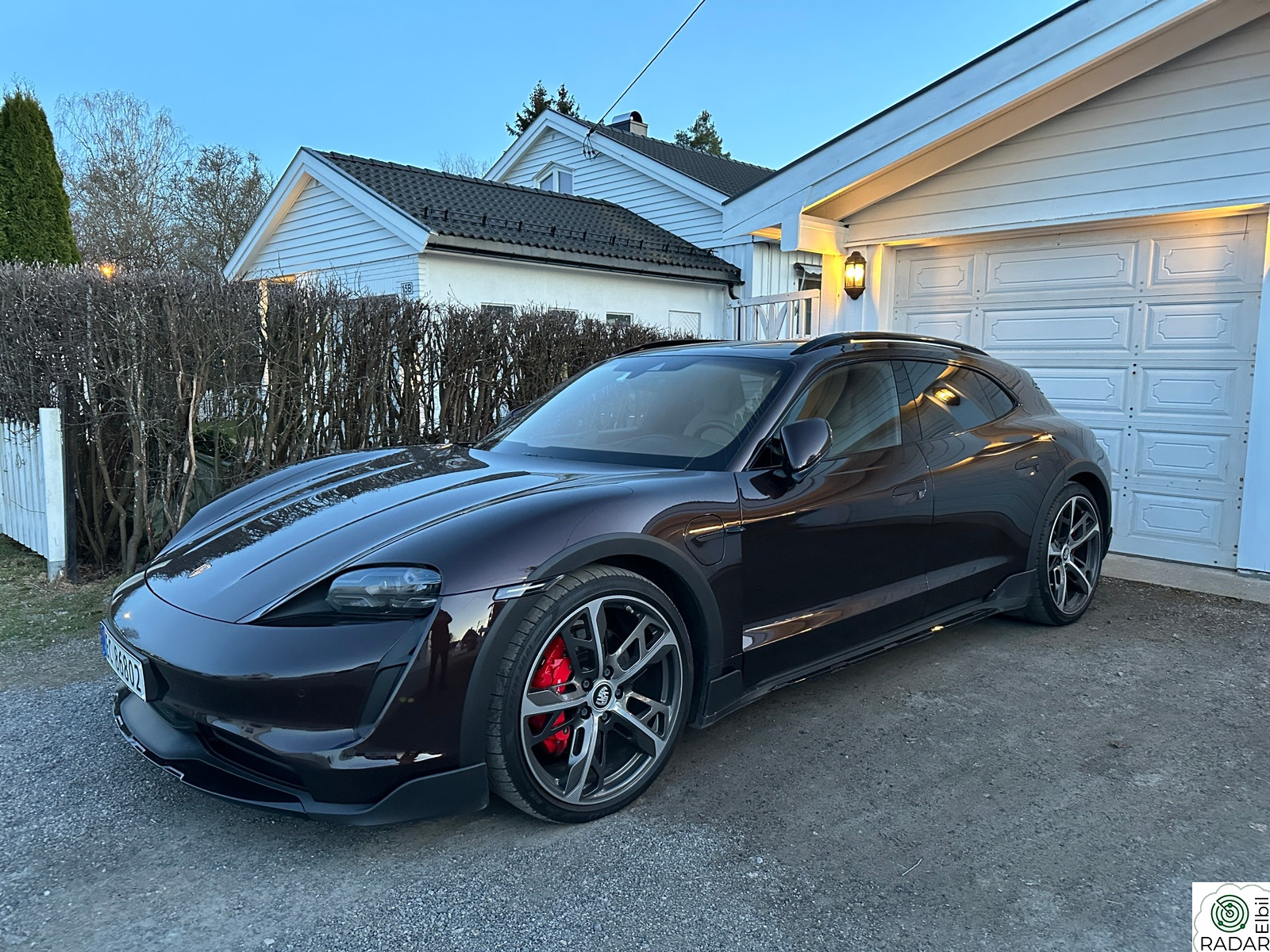 PORSCHE Taycan 4S 4S CT/HUD/NightVisionAssist/Ventilerte seter/PDLS+