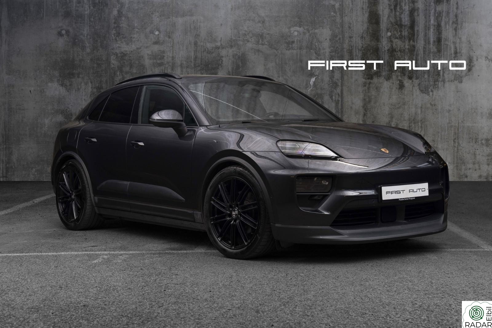 PORSCHE Macan 4 18V LUFT PANO LED MATRIX KROK KR 10.100,-/MND