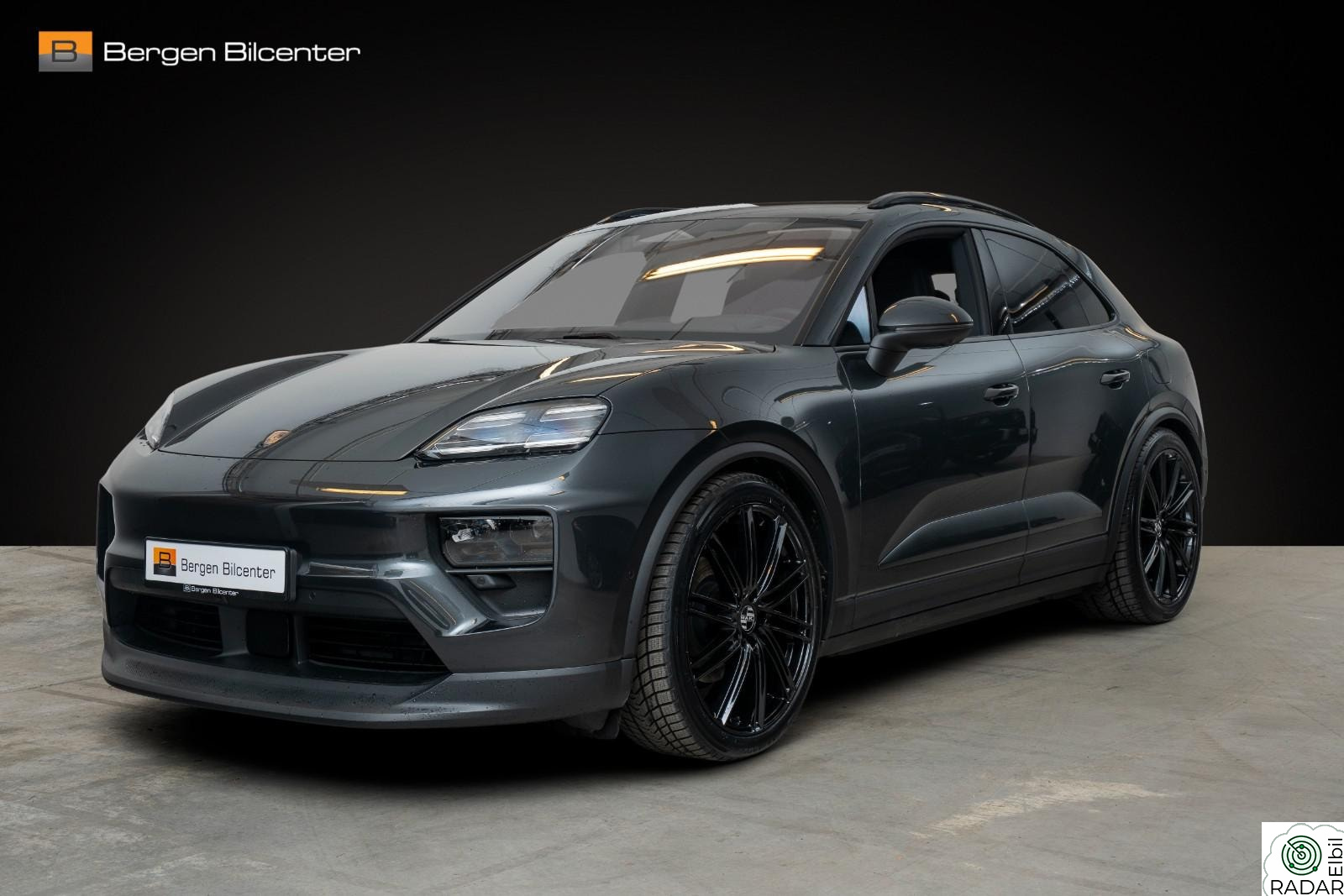 PORSCHE Macan 4 4 BOSE 18v Chrono Bakakselsstyring Panoramatak Matrix