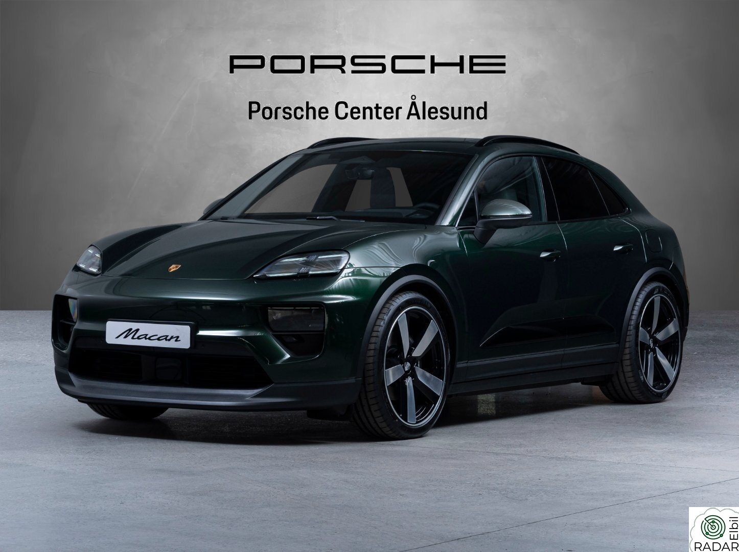 PORSCHE Macan 4 4 408HK,Krok,InnoDrive,Matrix,AR-HUD,22",Pano,BOSE ++