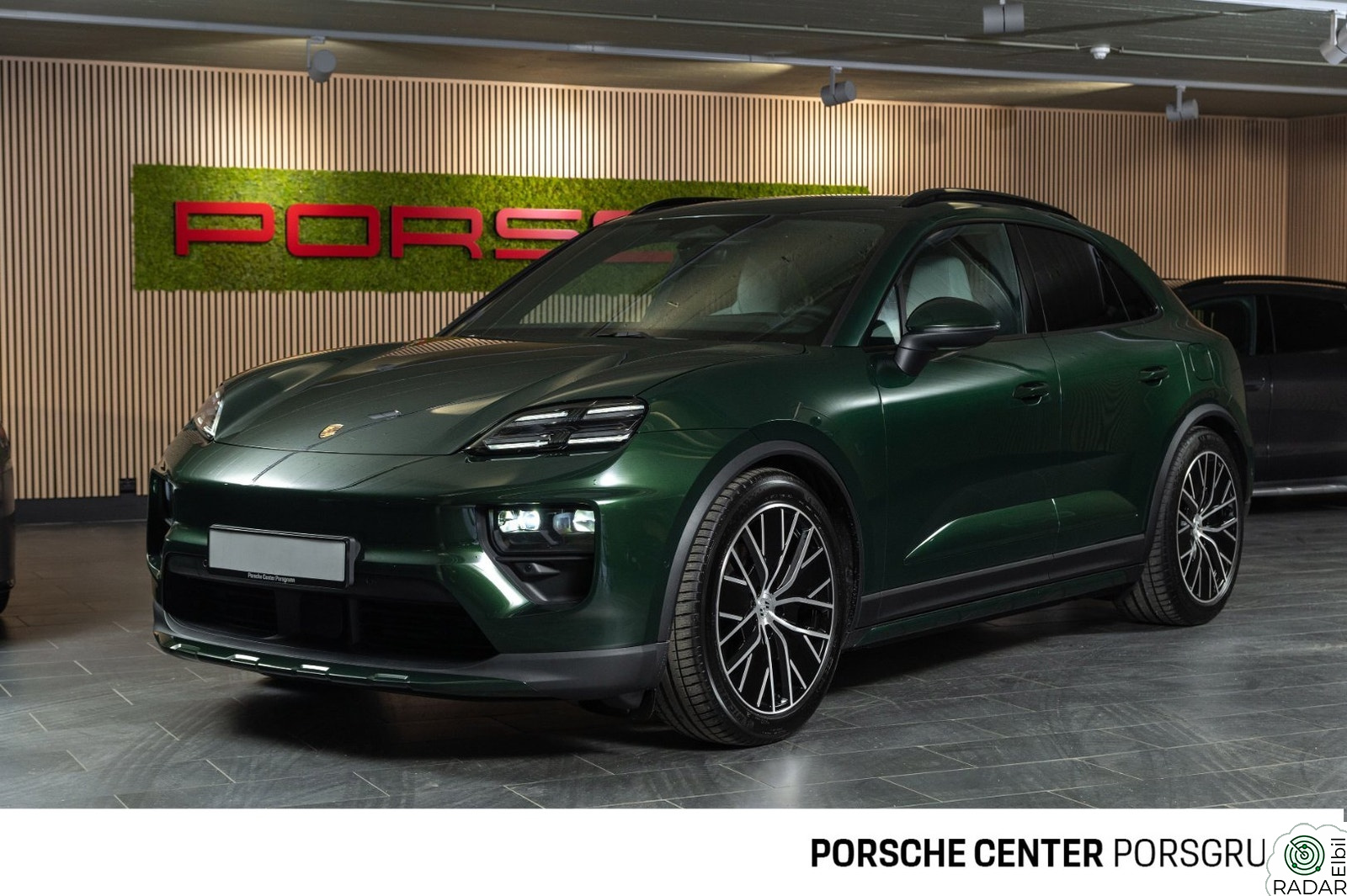PORSCHE Macan 4 4 Krok/Matrix/Bose/Krok/Panorama/18-veis/HUD/+++