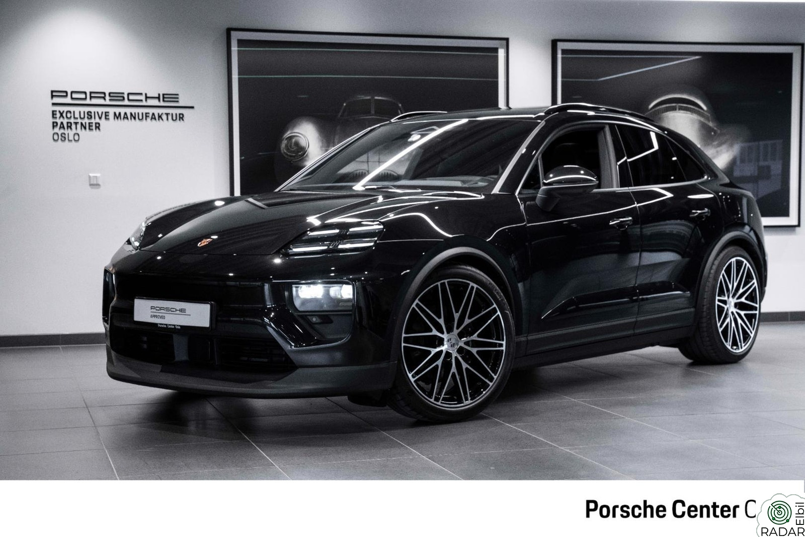 PORSCHE Macan 4 Macan 4 | Jet Black Metallic | 22' RS Spyder | 18-veis