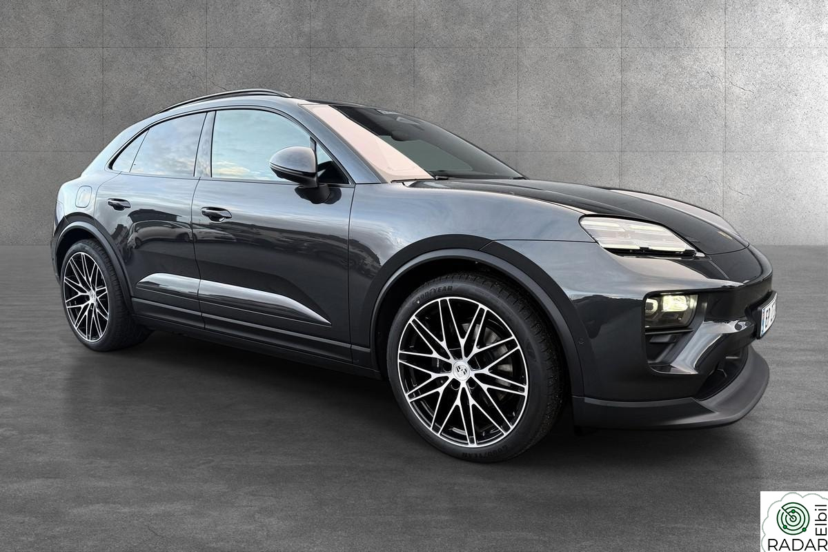 PORSCHE Macan 4 4 MATRIX PANO BOSE® 18VEIS LUFT KROK HUD UTSTYRSBOMBE!
