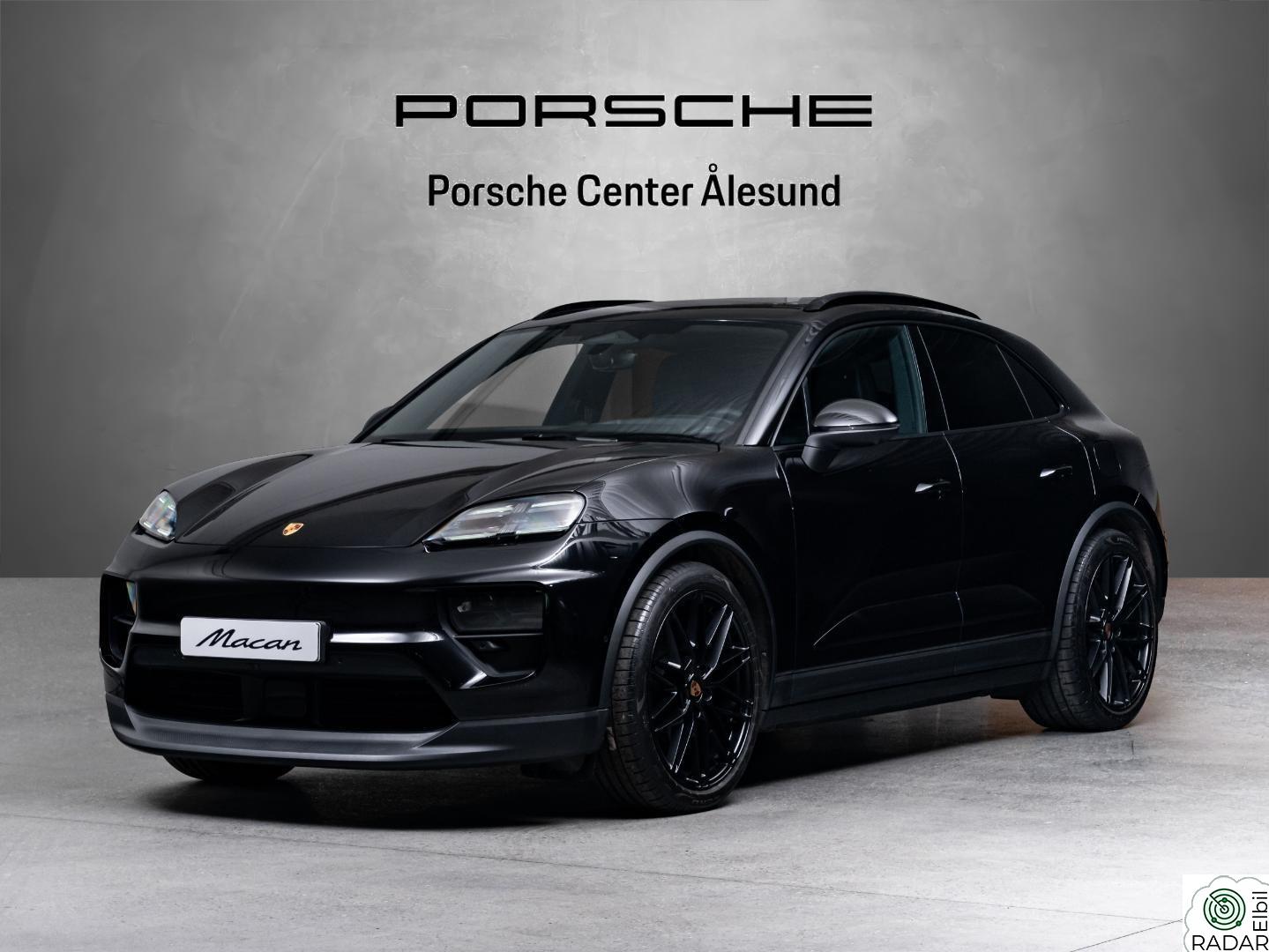 PORSCHE Macan 4 4 408HK,Krok,ARHUD,18-v,InnoDrive,PassDisp,22",Matrix++