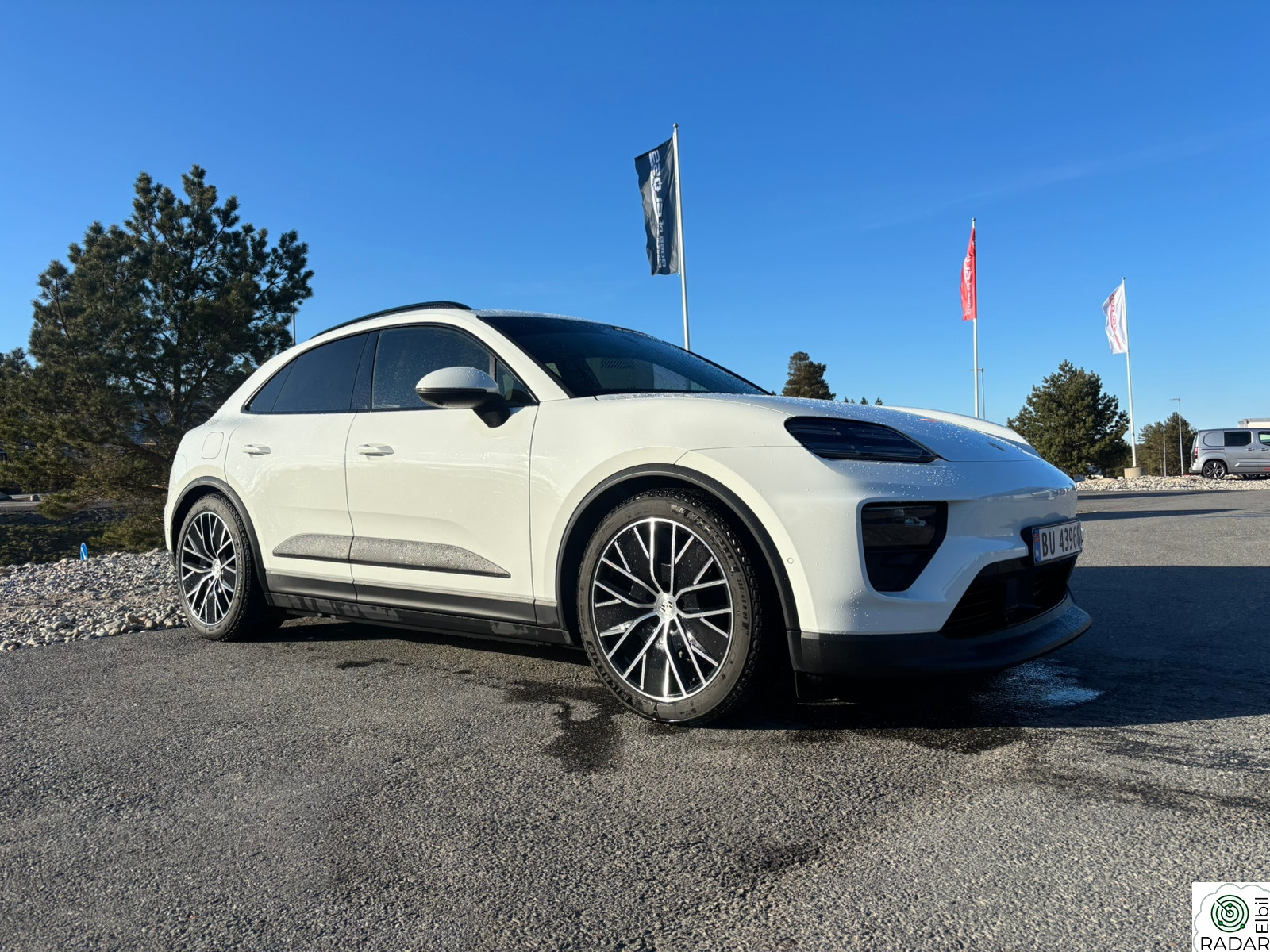 PORSCHE Macan 4 4