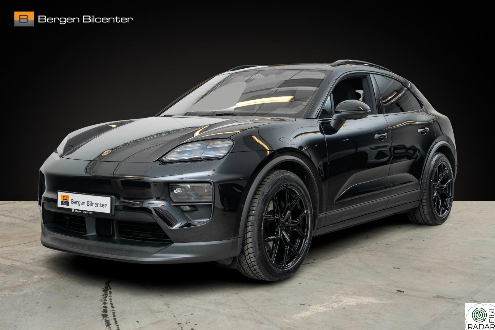 PORSCHE Macan 4 4 BOSE 18v Chrono Bakakselsstyring 21 Panoramatak