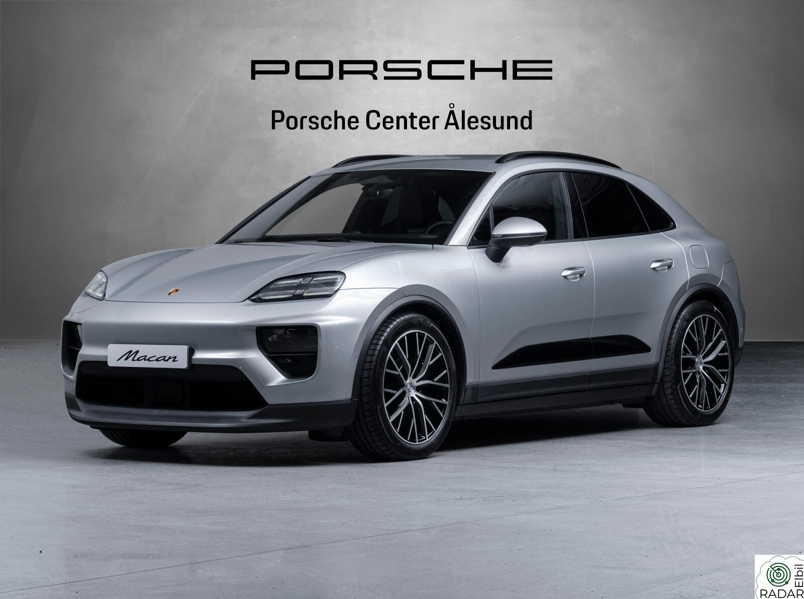 PORSCHE Macan 4 4 408HK,Krok,Matrix,Pano,18-v,ComfAcc,SurrView,BOSE++
