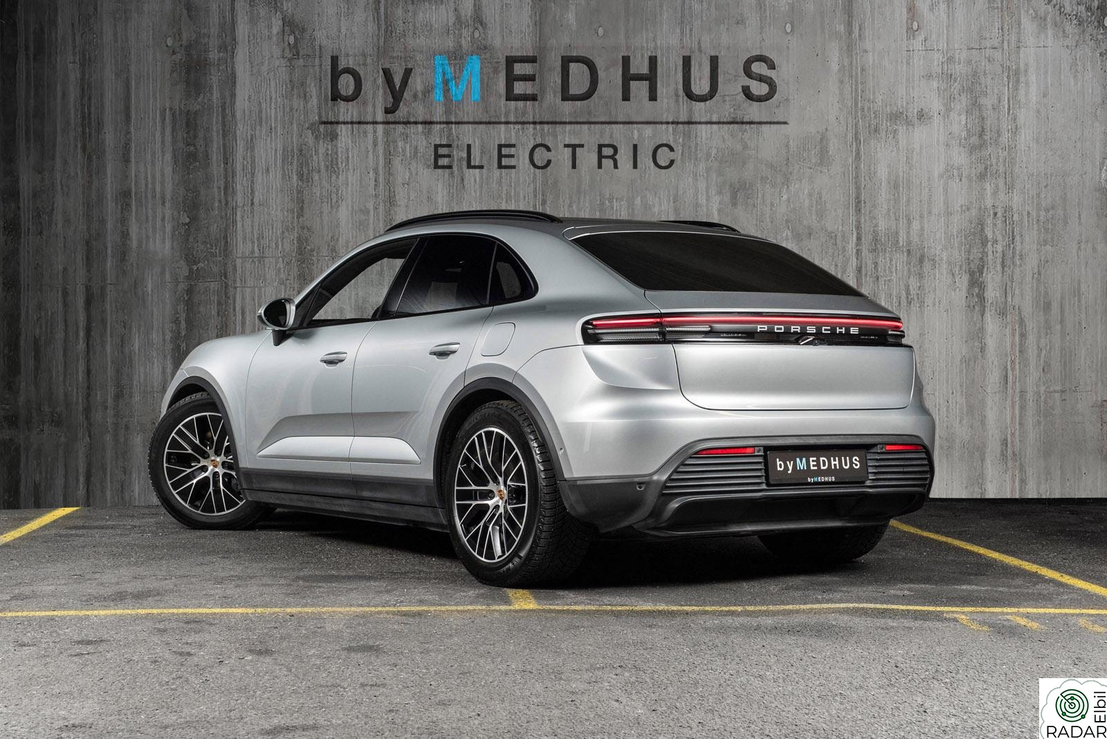 PORSCHE Macan 4 4, Luft, 18-veis, Chrono, BOSE, Matrix, ACC +