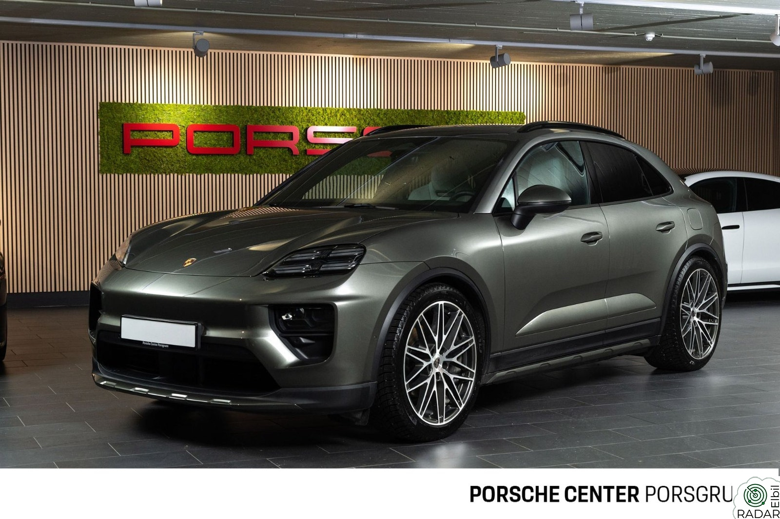 PORSCHE Macan 4 4/Offroad-Design/Matrix/18-veis/Hengerfeste++