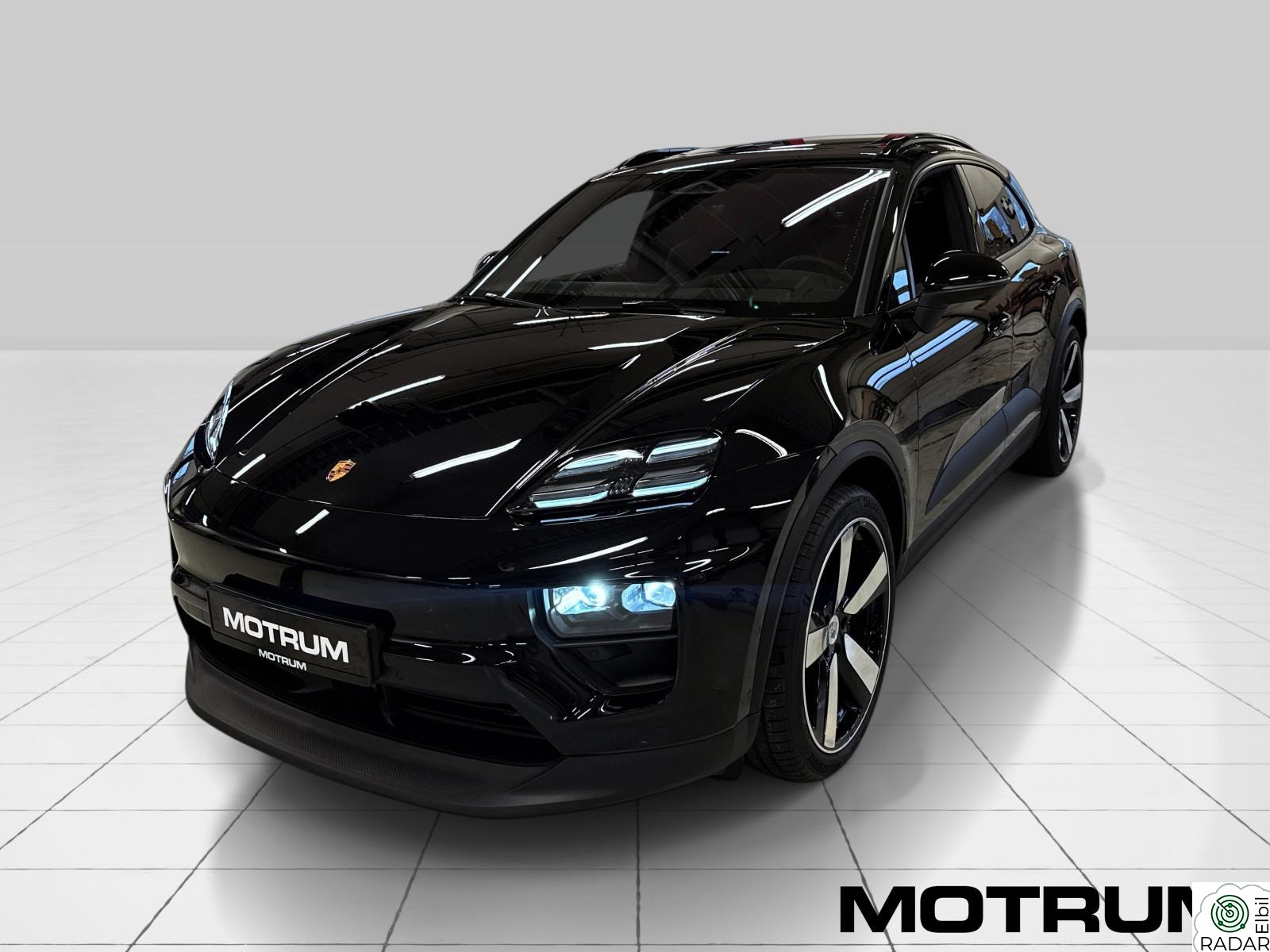 PORSCHE Macan 4 4 m/ Bakakselstyring PASM Panorama Head-UP H.Feste 22"
