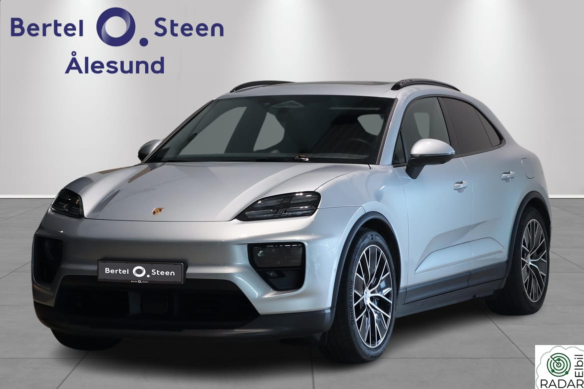 PORSCHE Macan 4 4 | Pano | Chrono | Bose | Matrix | Luft | 18veis