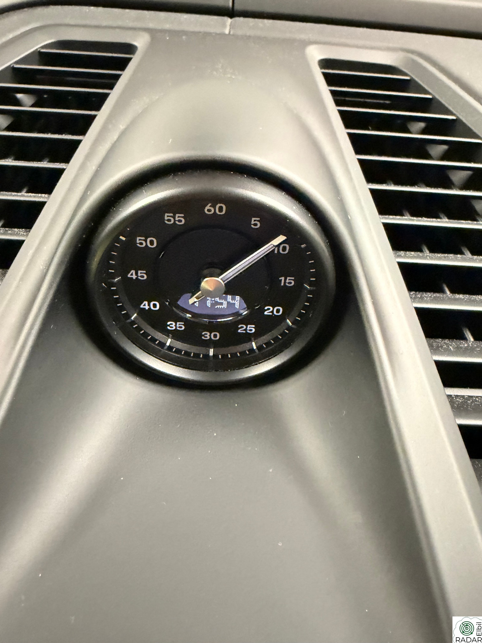 PORSCHE Macan 4 4 ,18-veis,ACC,Luft,Matrix,krok,22’’’,Bose,S.Chrono