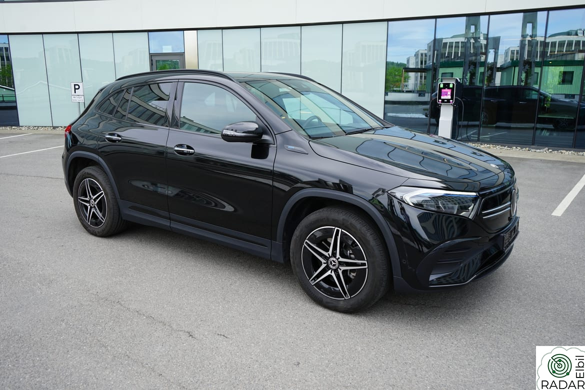 MERCEDES-BENZ EQA 300 4MATIC EQA300 4Matic AMG / mye fint utstyr !