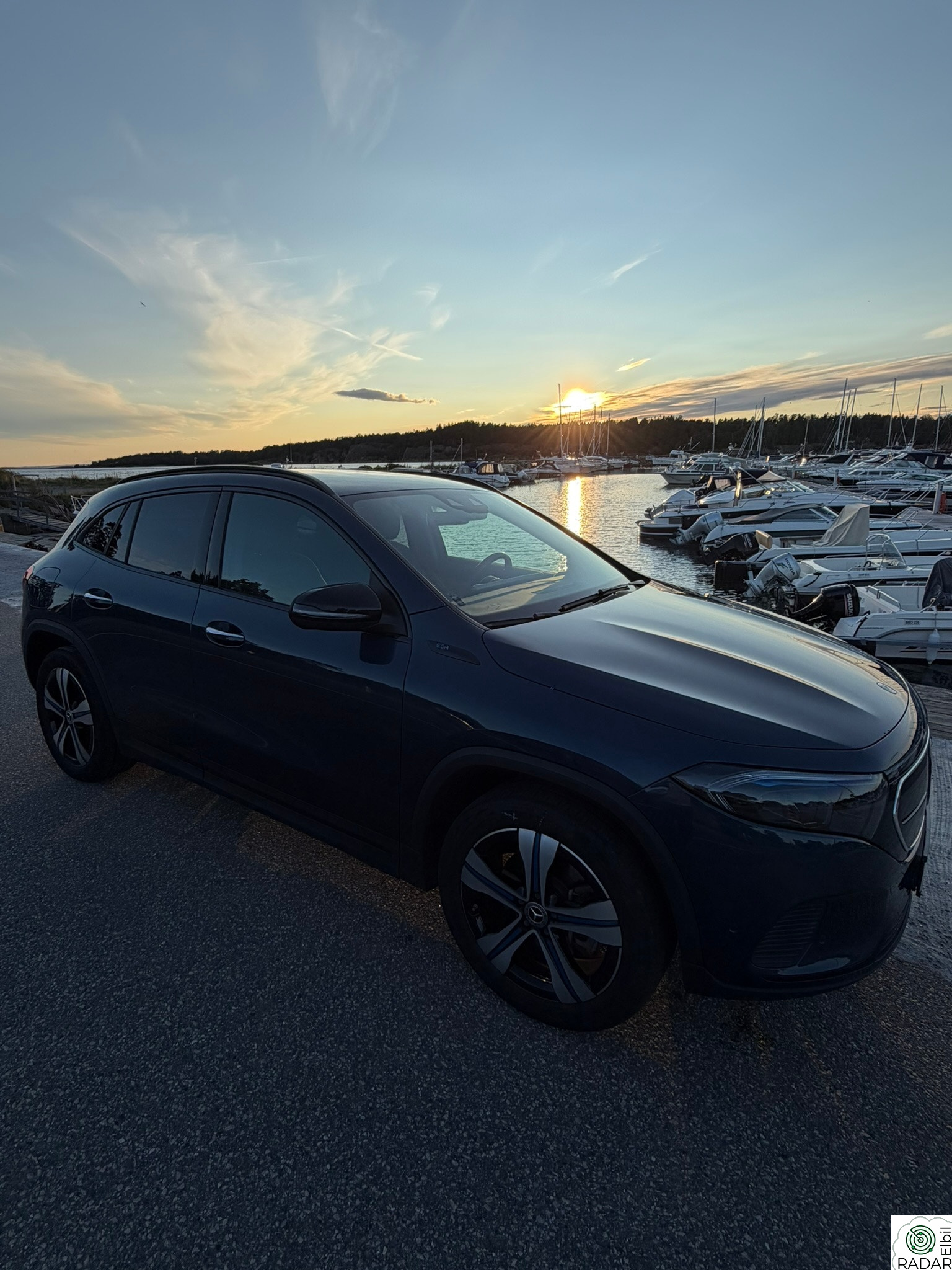 MERCEDES-BENZ EQA 300 4MATIC 300 4MATIC Progressive Edition