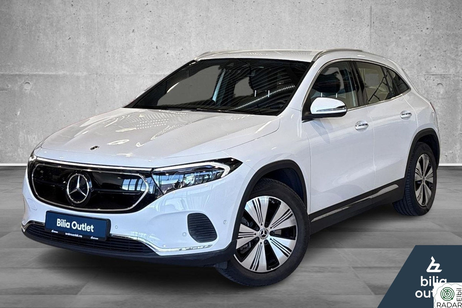 MERCEDES-BENZ EQA 300 4MATIC 4MATIC Progressive Line H-feste Memory R-kamera