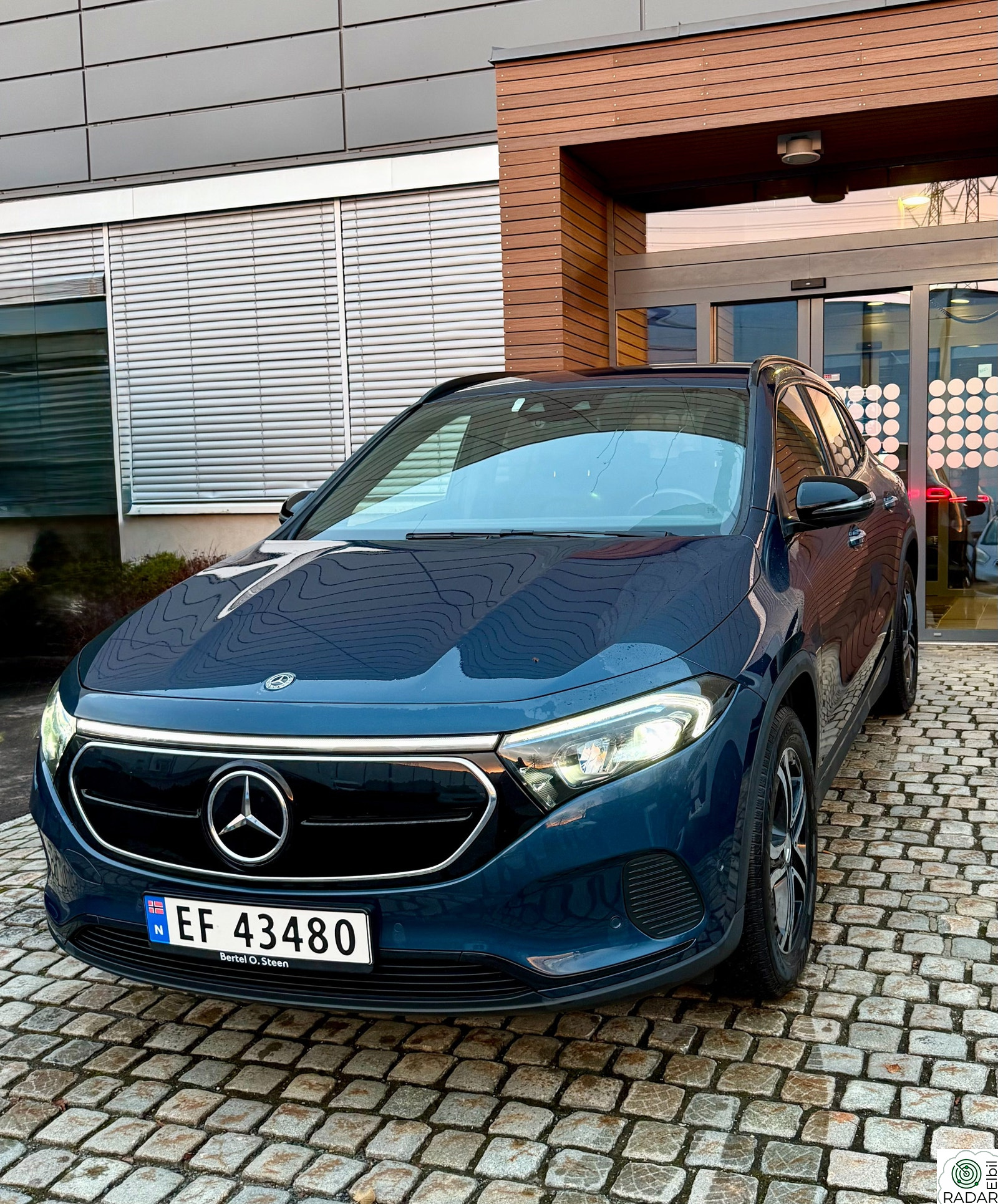 MERCEDES-BENZ EQA 300 4MATIC 300 4MATIC Advanced Plus (K)