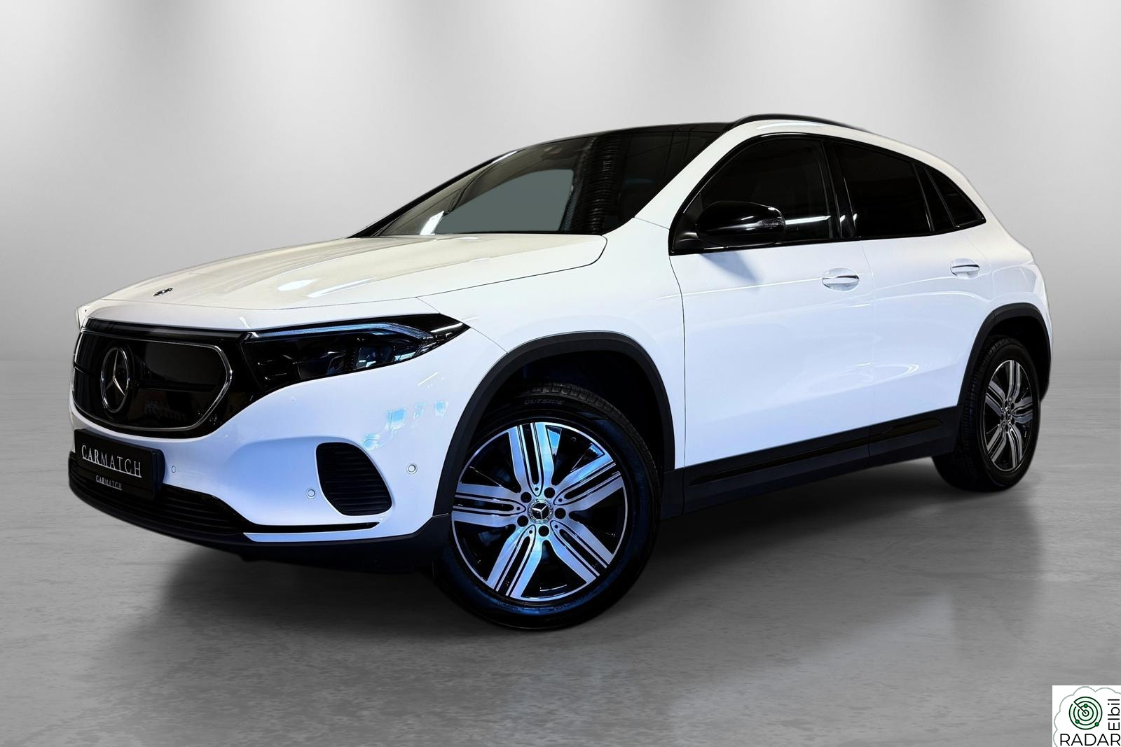 MERCEDES-BENZ EQA 300 4MATIC 4MATIC Panorama ACC El.Seter CarPlay Ambient H.Feste++