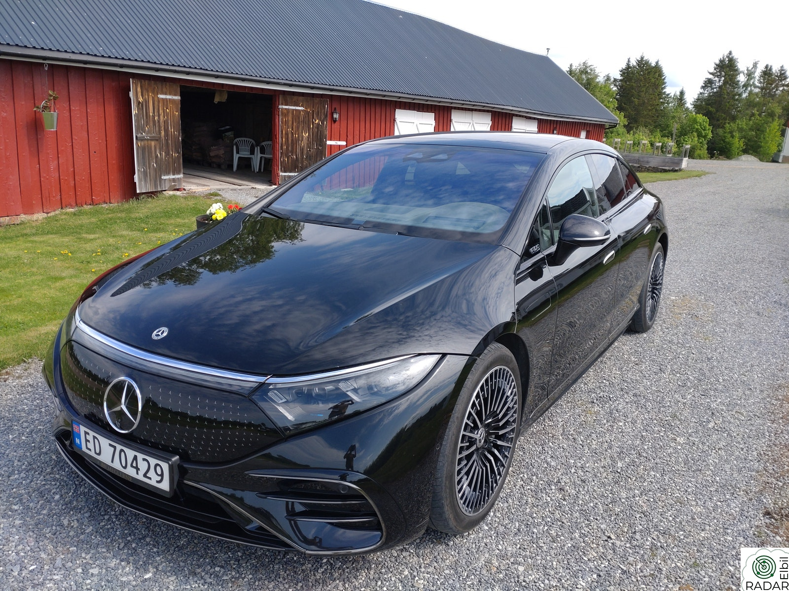 MERCEDES-BENZ EQS 580 4MATIC 580 4matic/Amg/HyperScreen/Bakaksel styr/Luft/Burmester