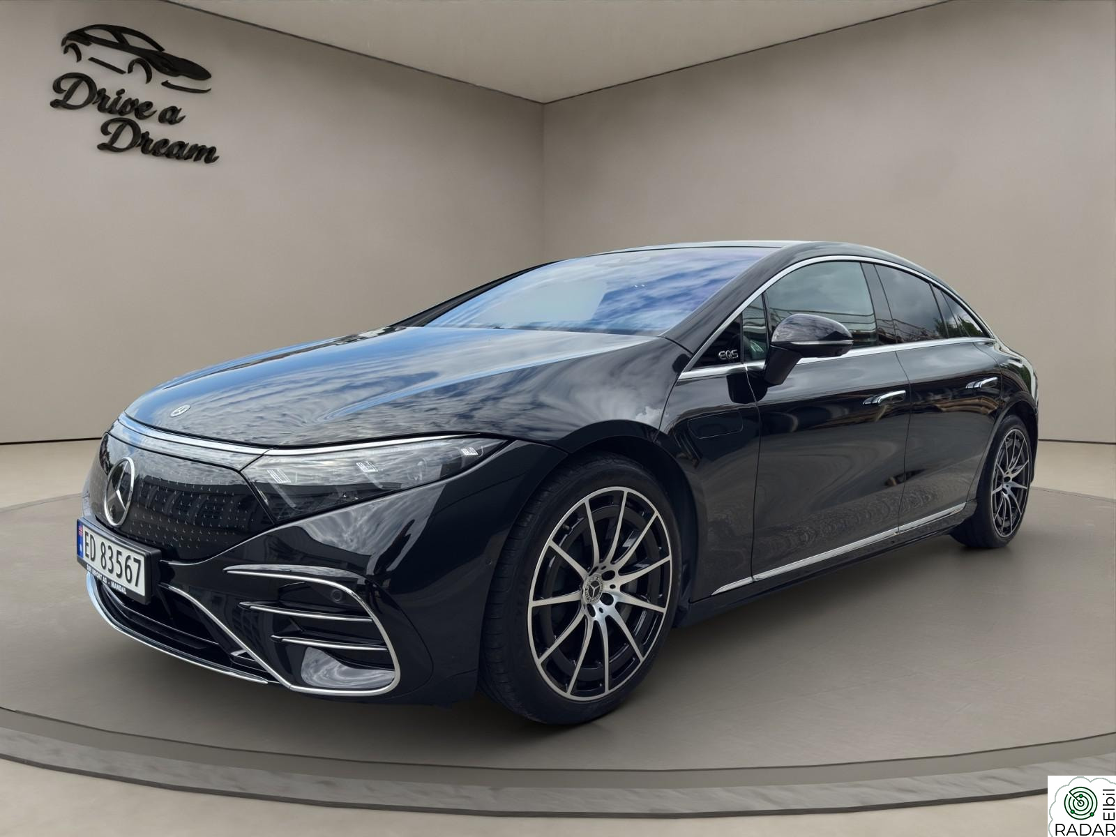 MERCEDES-BENZ EQS 580 4MATIC 4MATIC/700 KM/4WS/HYPERSCREEN/AMG 21 TOMS/PANO