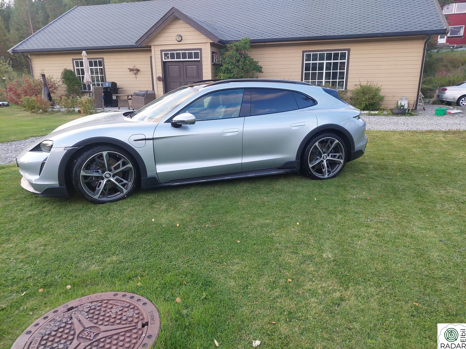 PORSCHE Taycan 4 4 Cross Turismo