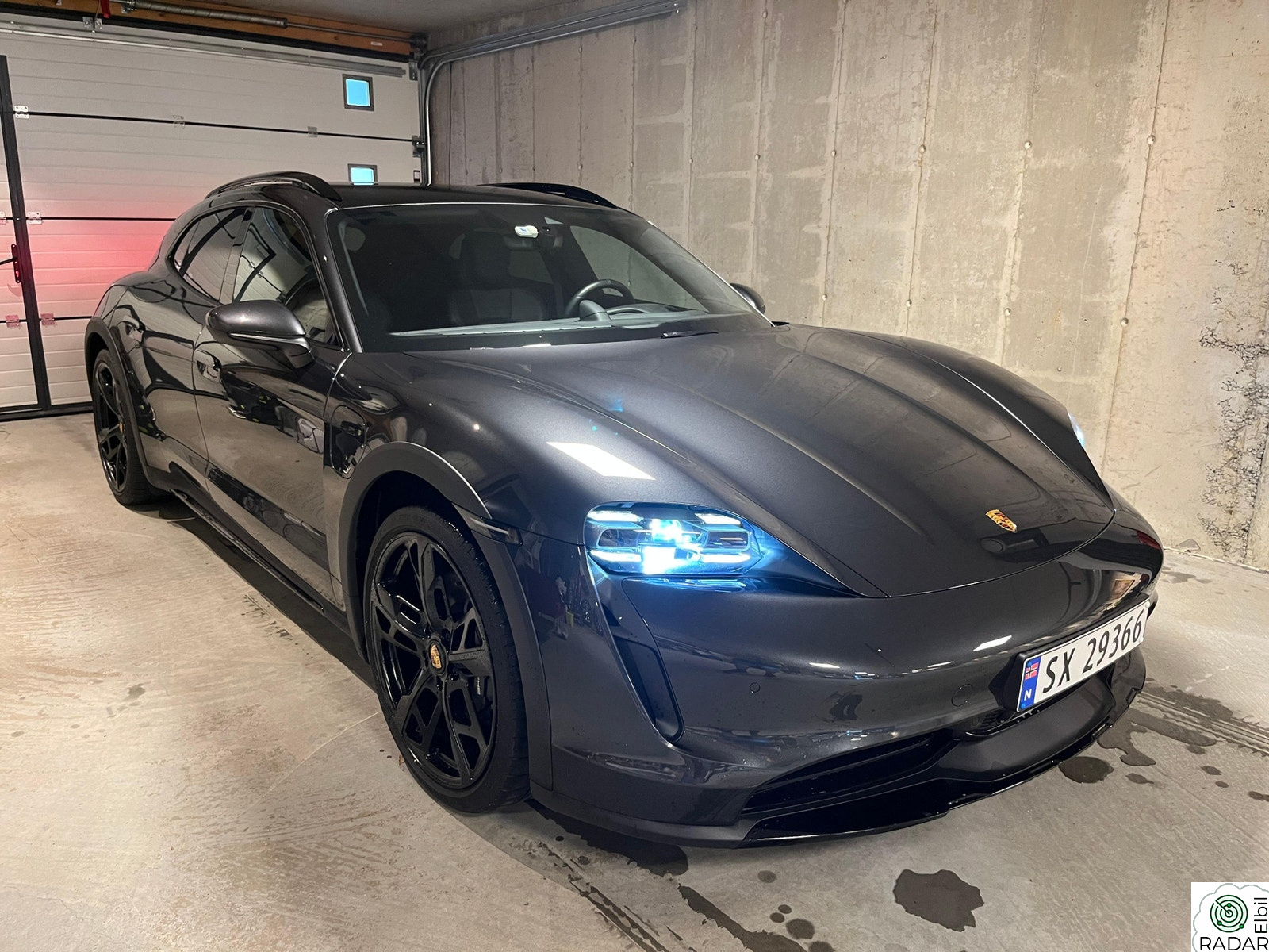 PORSCHE Taycan 4 4 Cross Turismo