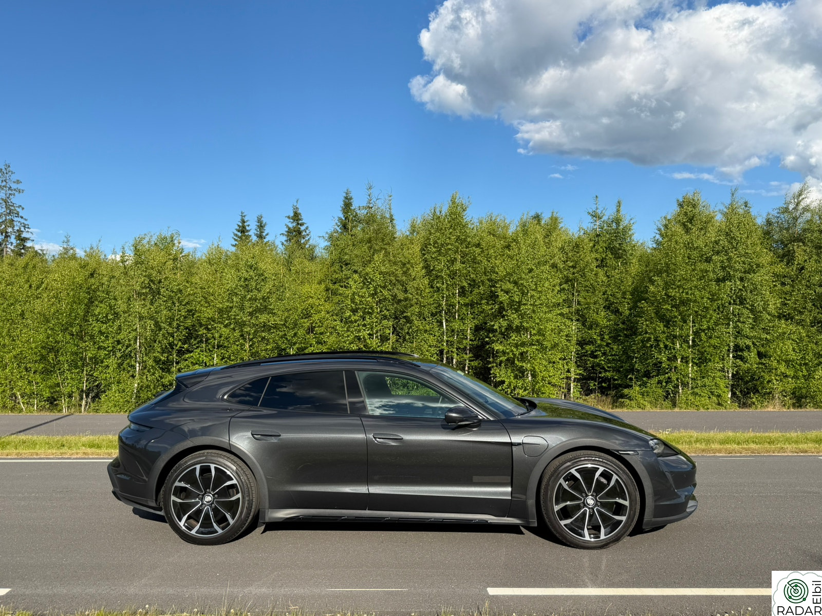 PORSCHE Taycan 4 Cross Turismo