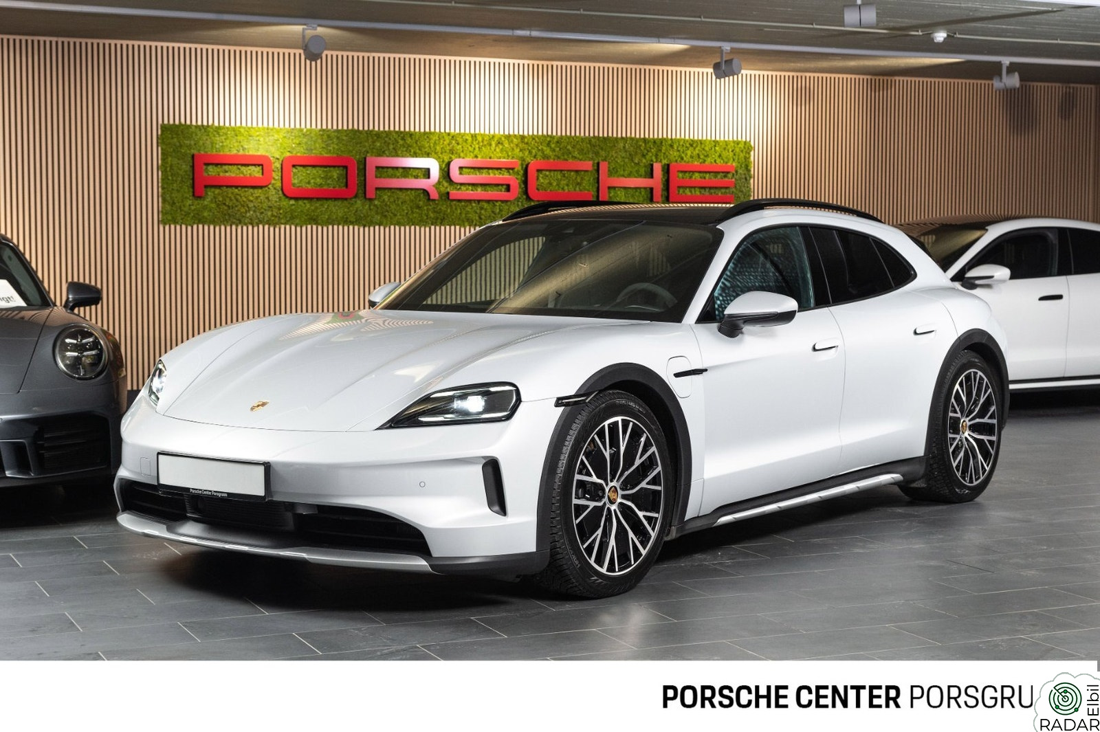 PORSCHE Taycan 4 4 Cross Turismo 18vei/Pepita/SportChrono/2 sett hjul