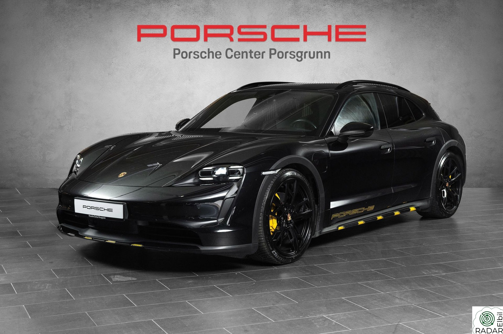 PORSCHE Taycan 4 18veis/Acc/Bose/Comfort Access/Chrono++