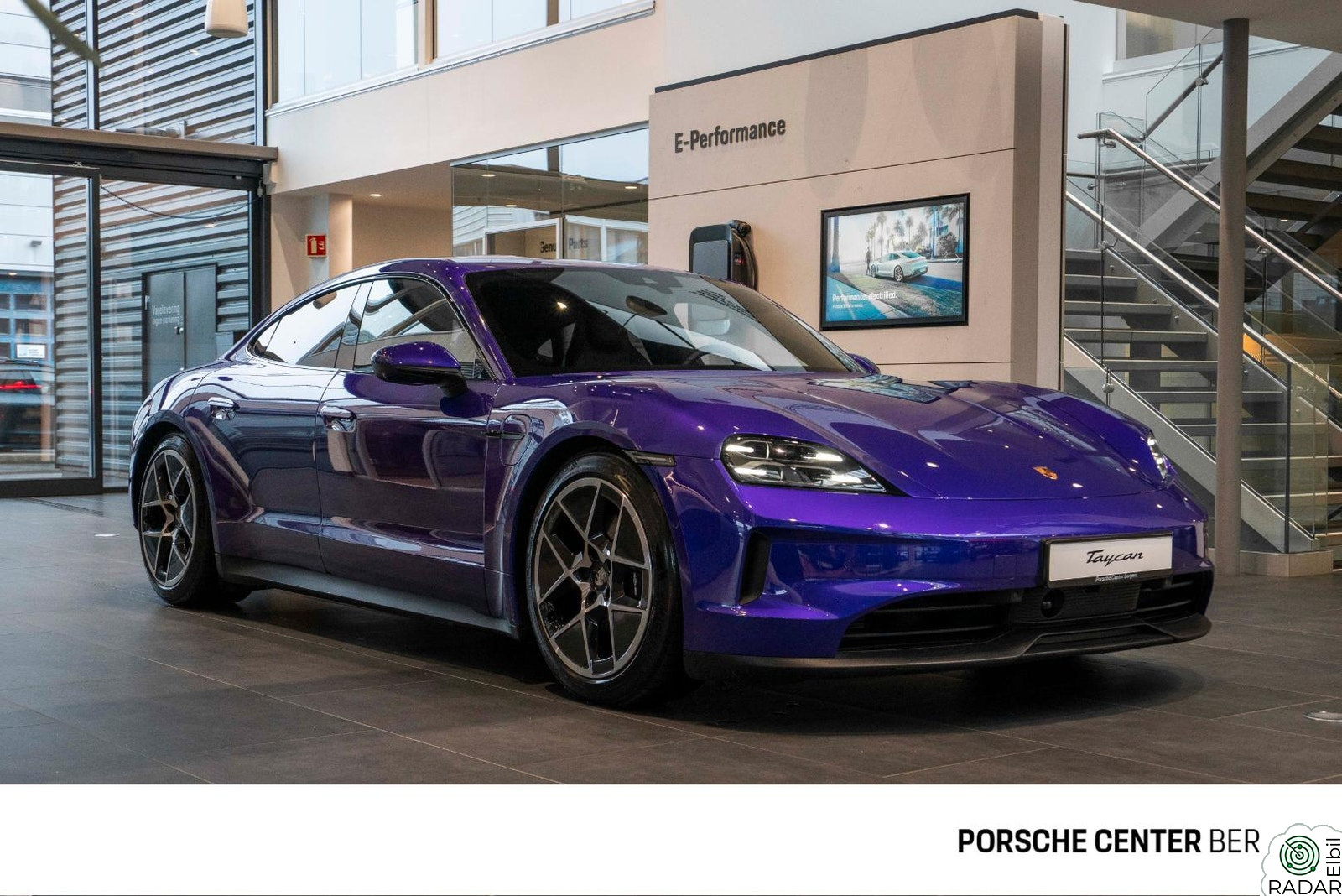 PORSCHE Taycan 4 4 HD-Matrix/Adaptive Cruise/14-veis/Bose/